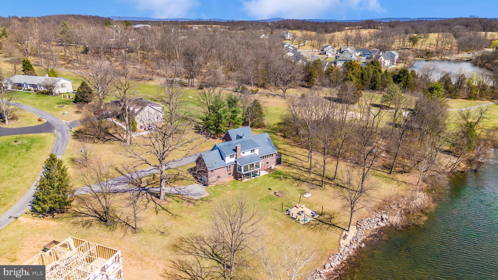 HOWARD SPEAKS - Residential