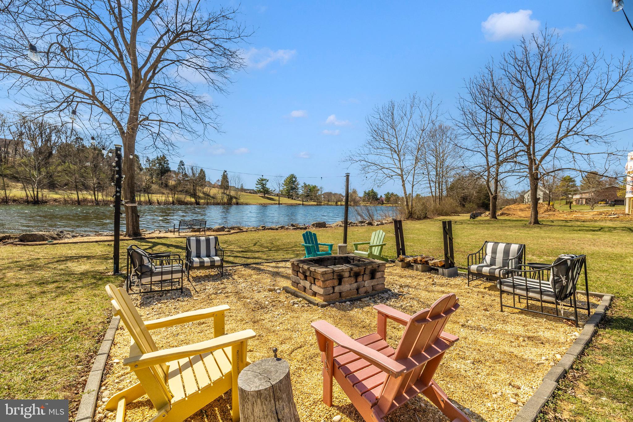 HOWARD SPEAKS - Residential