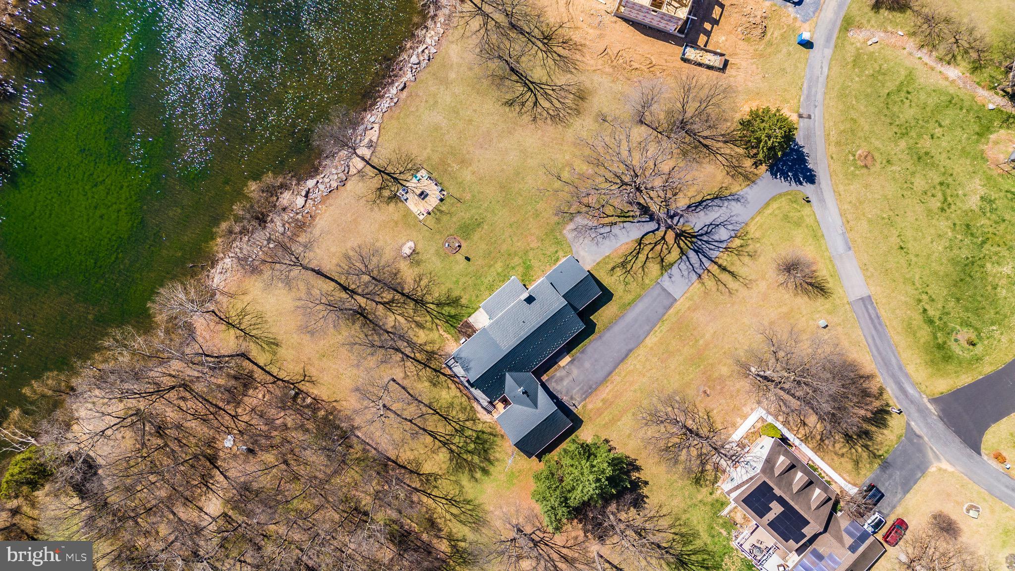 HOWARD SPEAKS - Residential