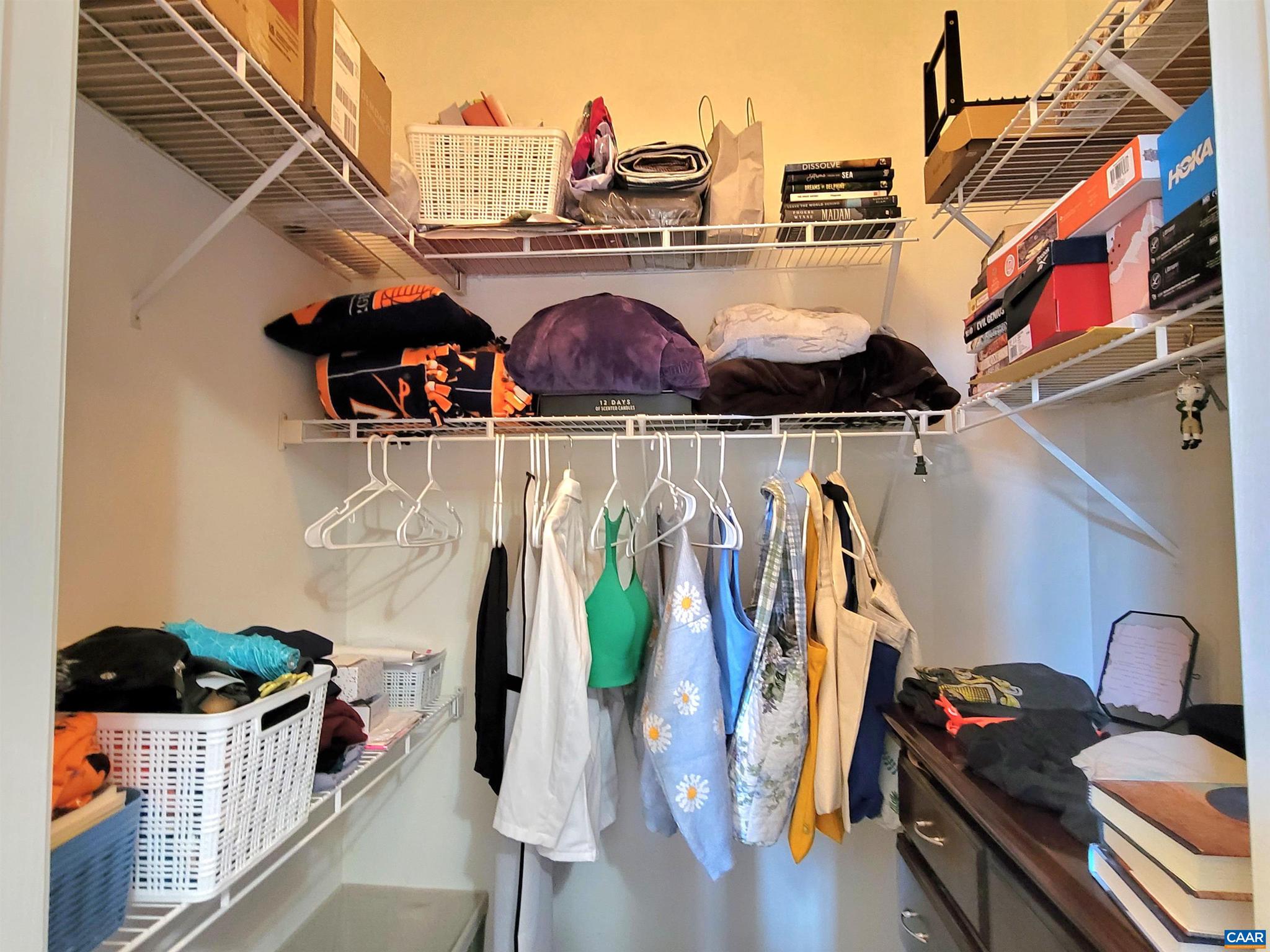 WALKER SQUARE CONDOS - Residential