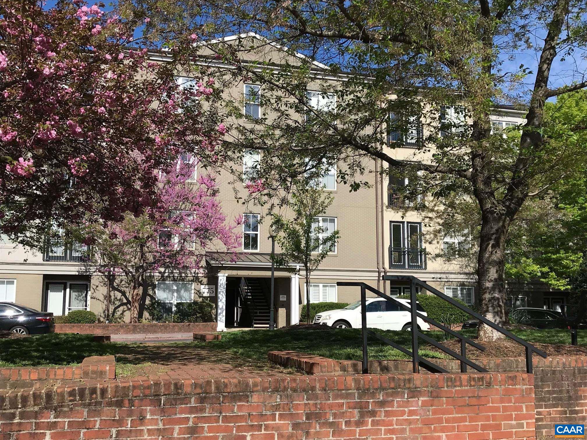 WALKER SQUARE CONDOS - Residential