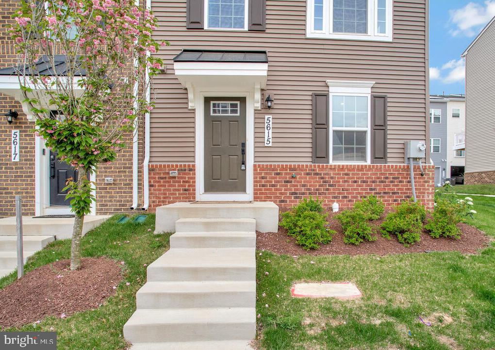 WESTPHALIA TOWN CENTER - Residential Lease