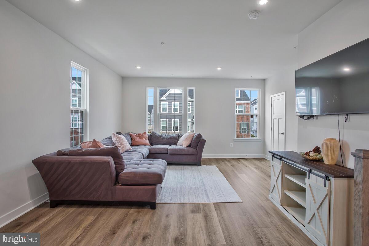 WESTPHALIA TOWN CENTER - Residential Lease