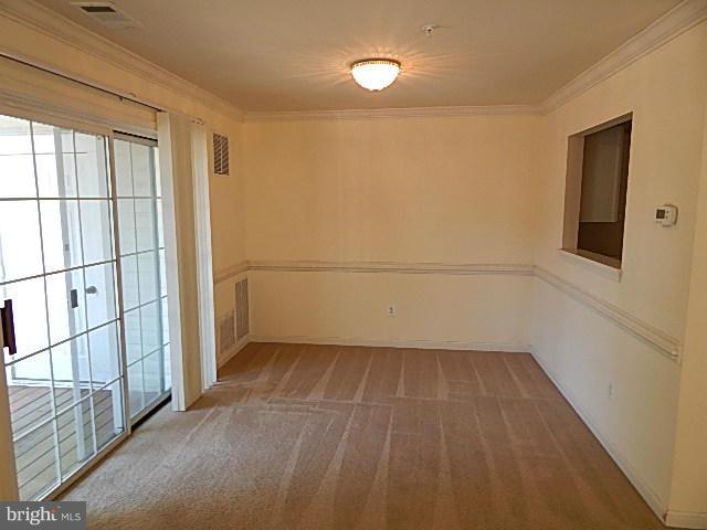 CLOVERLEAF CENTER - Residential