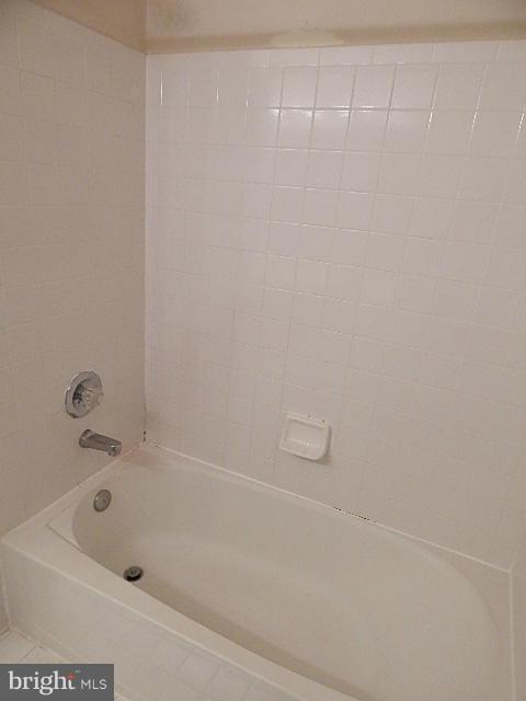 CLOVERLEAF CENTER - Residential