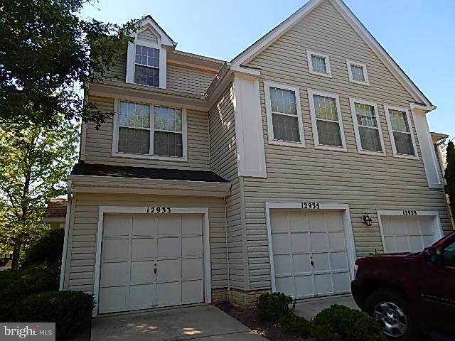 CLOVERLEAF CENTER - Residential