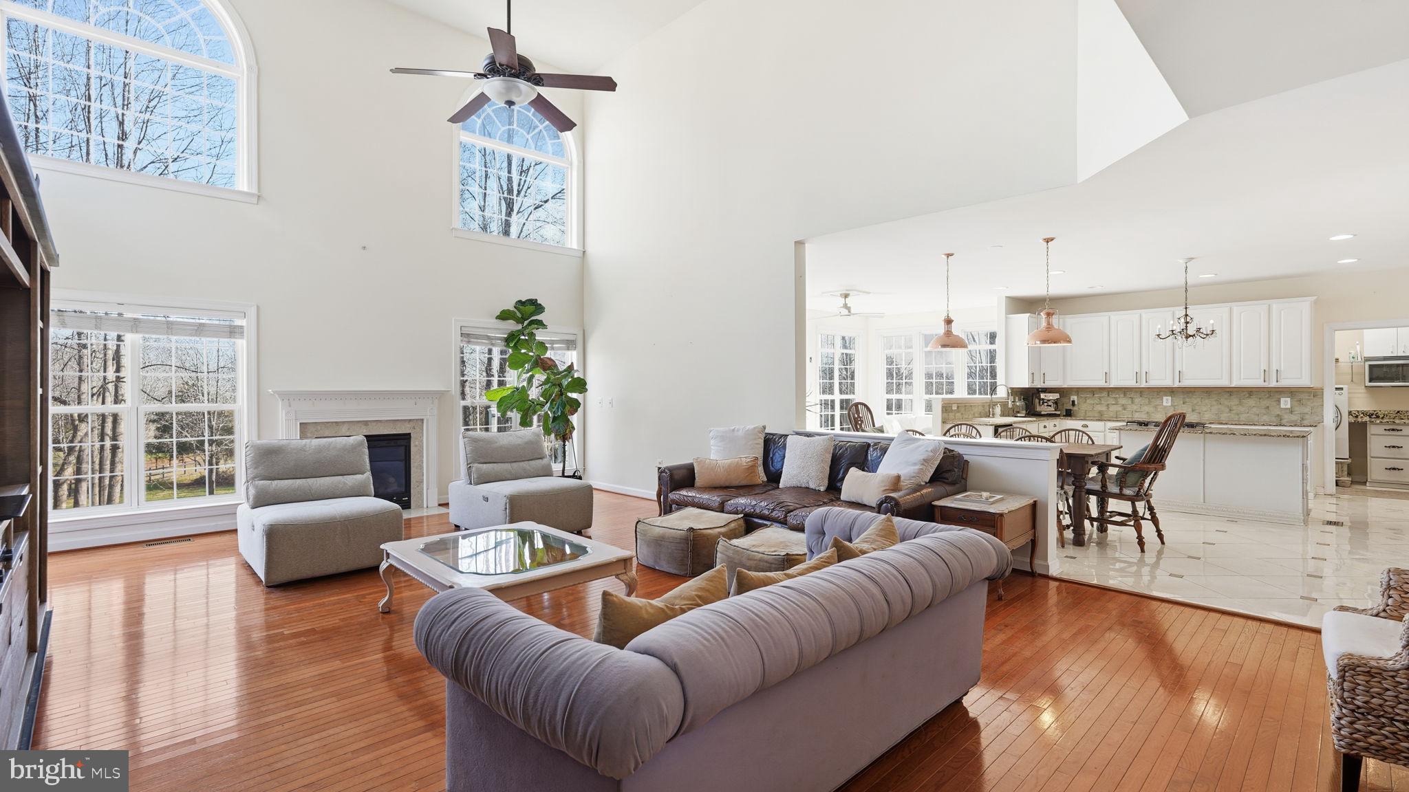 SEVEN LAKES - Residential