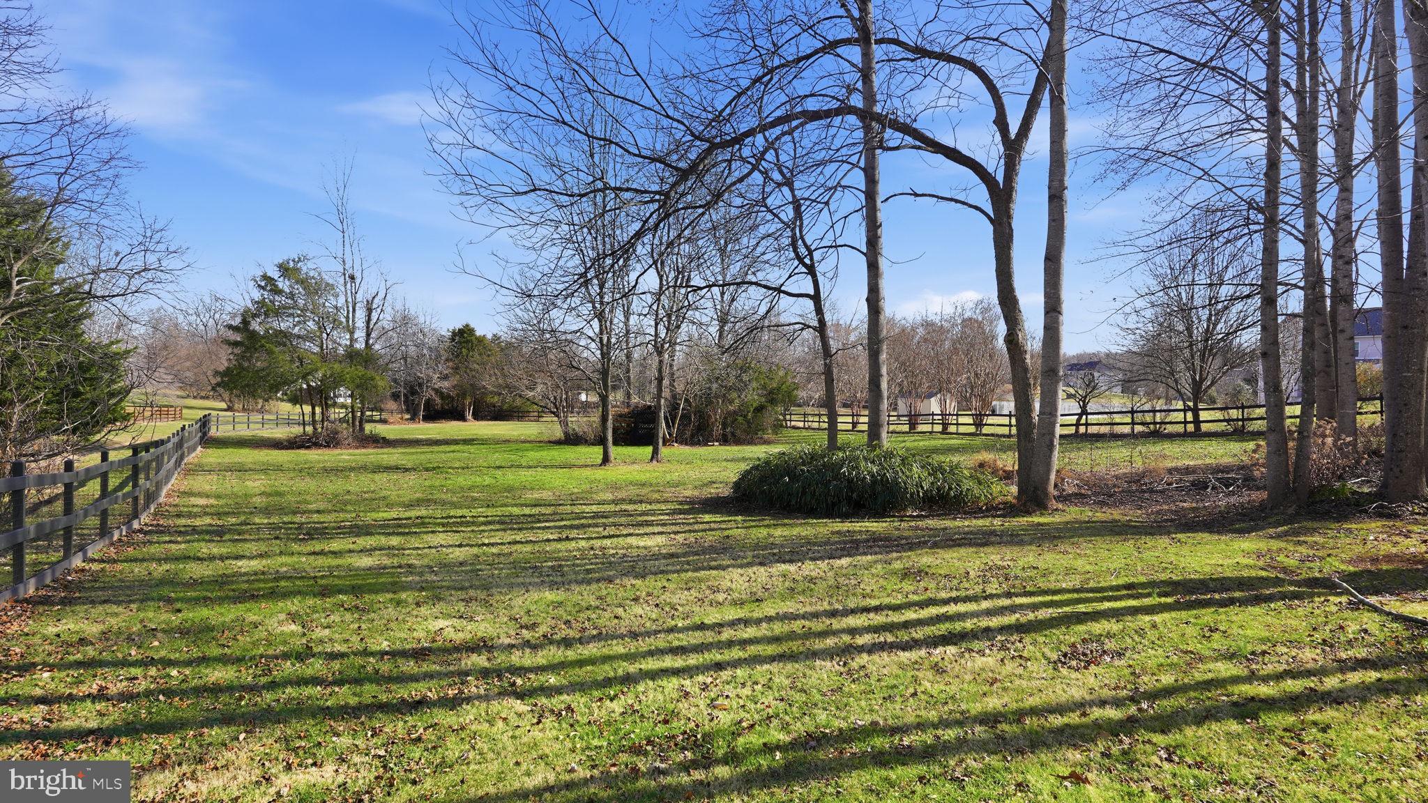 SEVEN LAKES - Residential