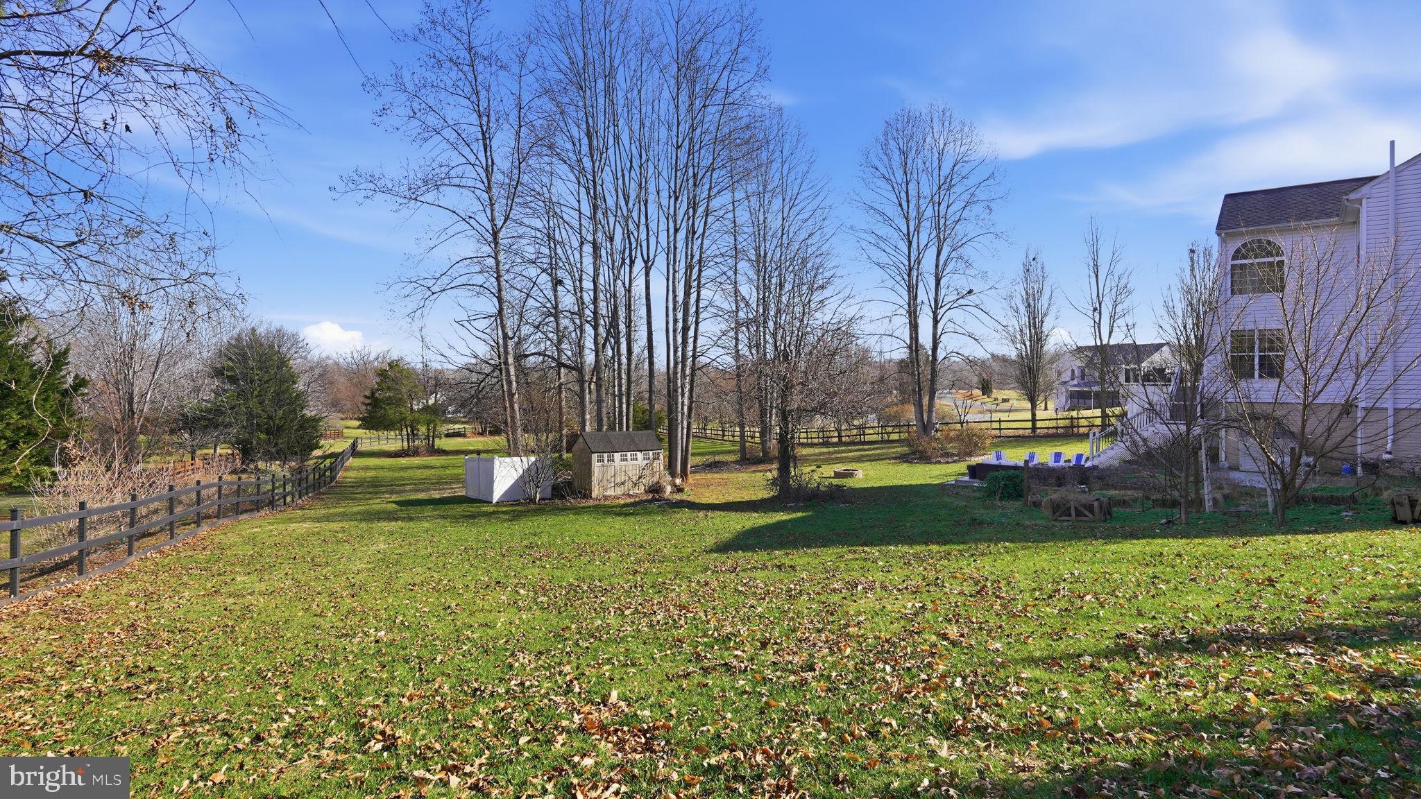 SEVEN LAKES - Residential