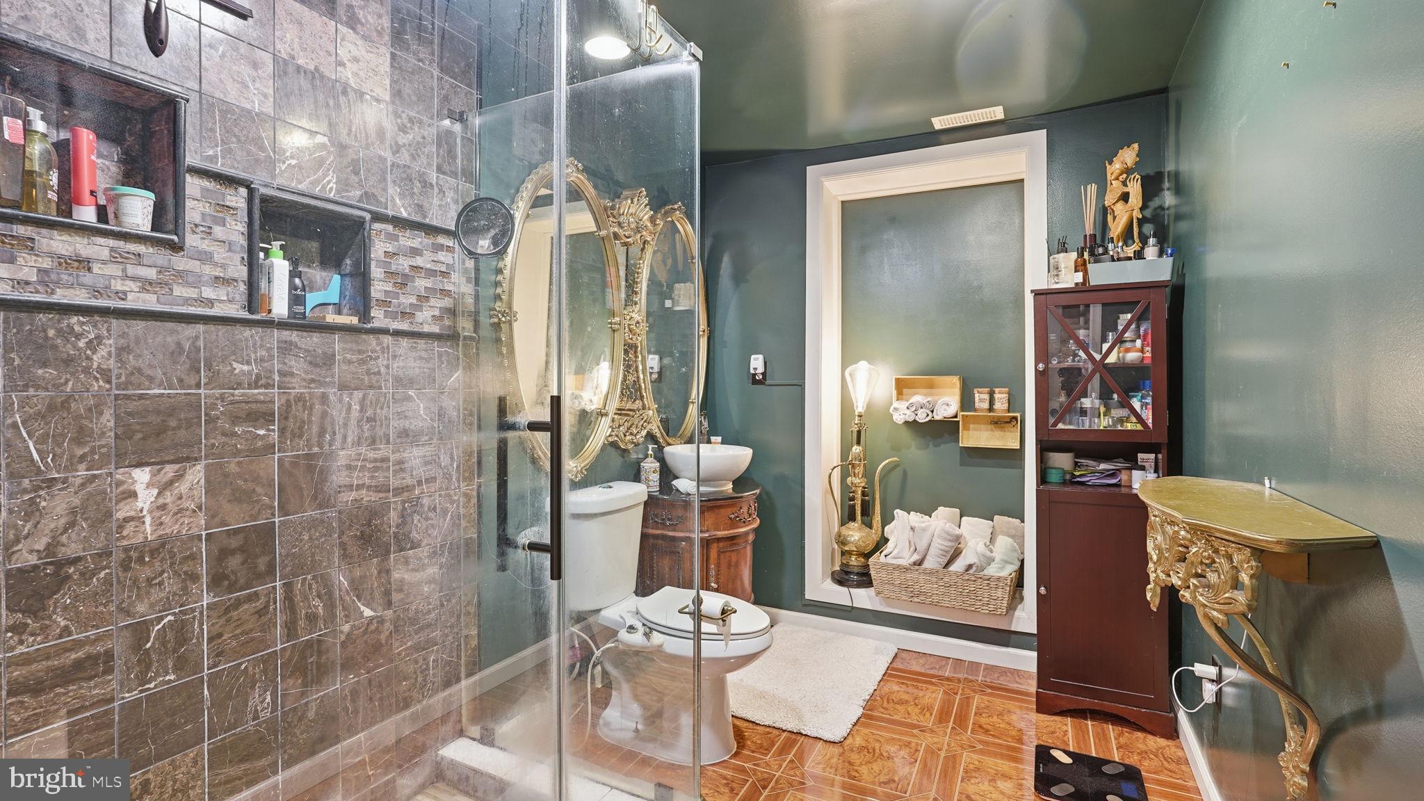 SEVEN LAKES - Residential