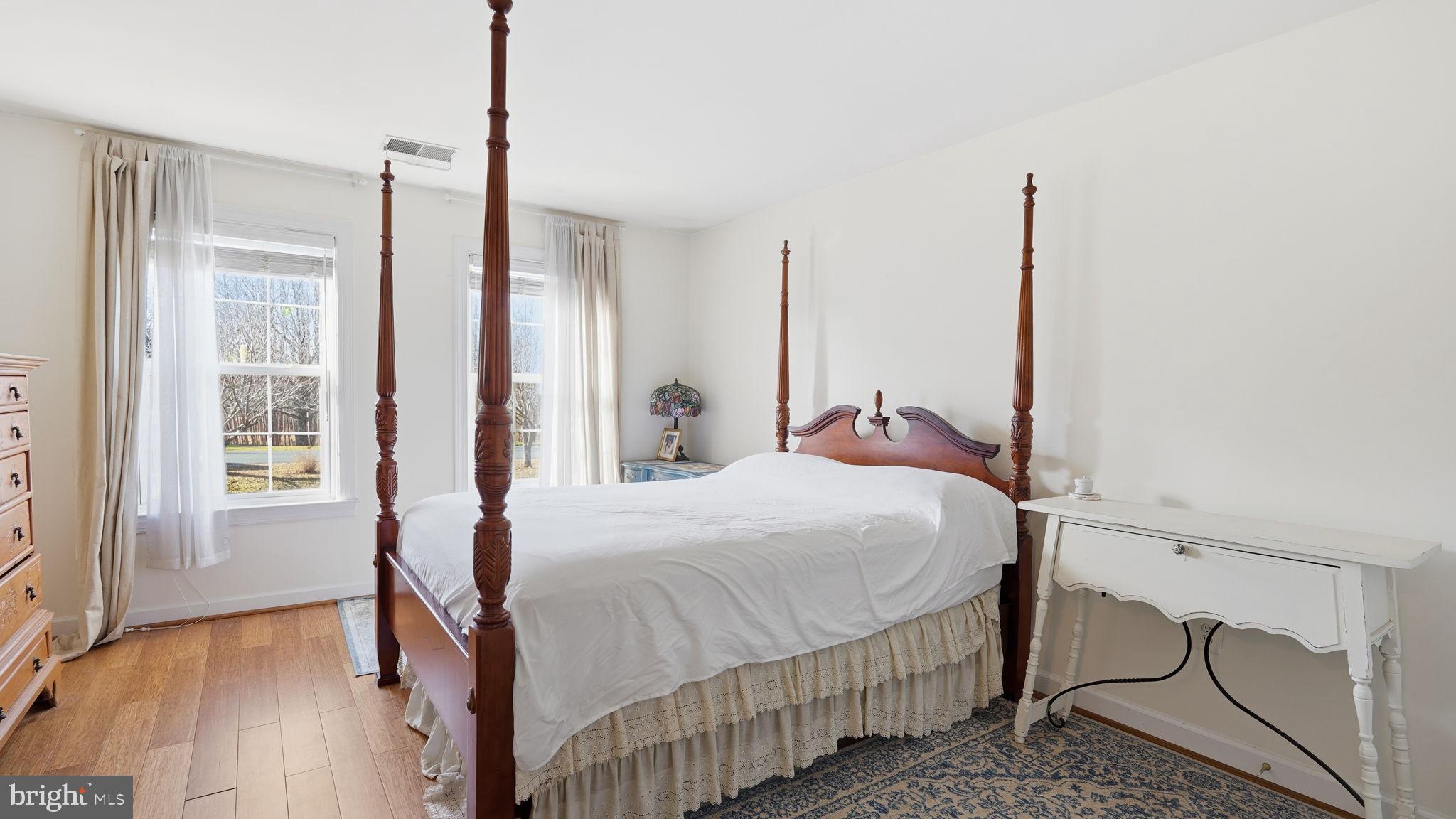 SEVEN LAKES - Residential