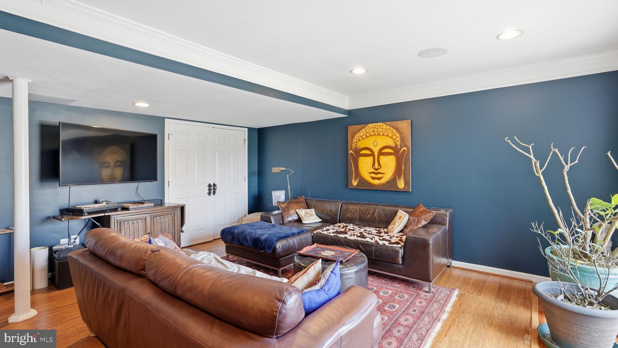 SEVEN LAKES - Residential