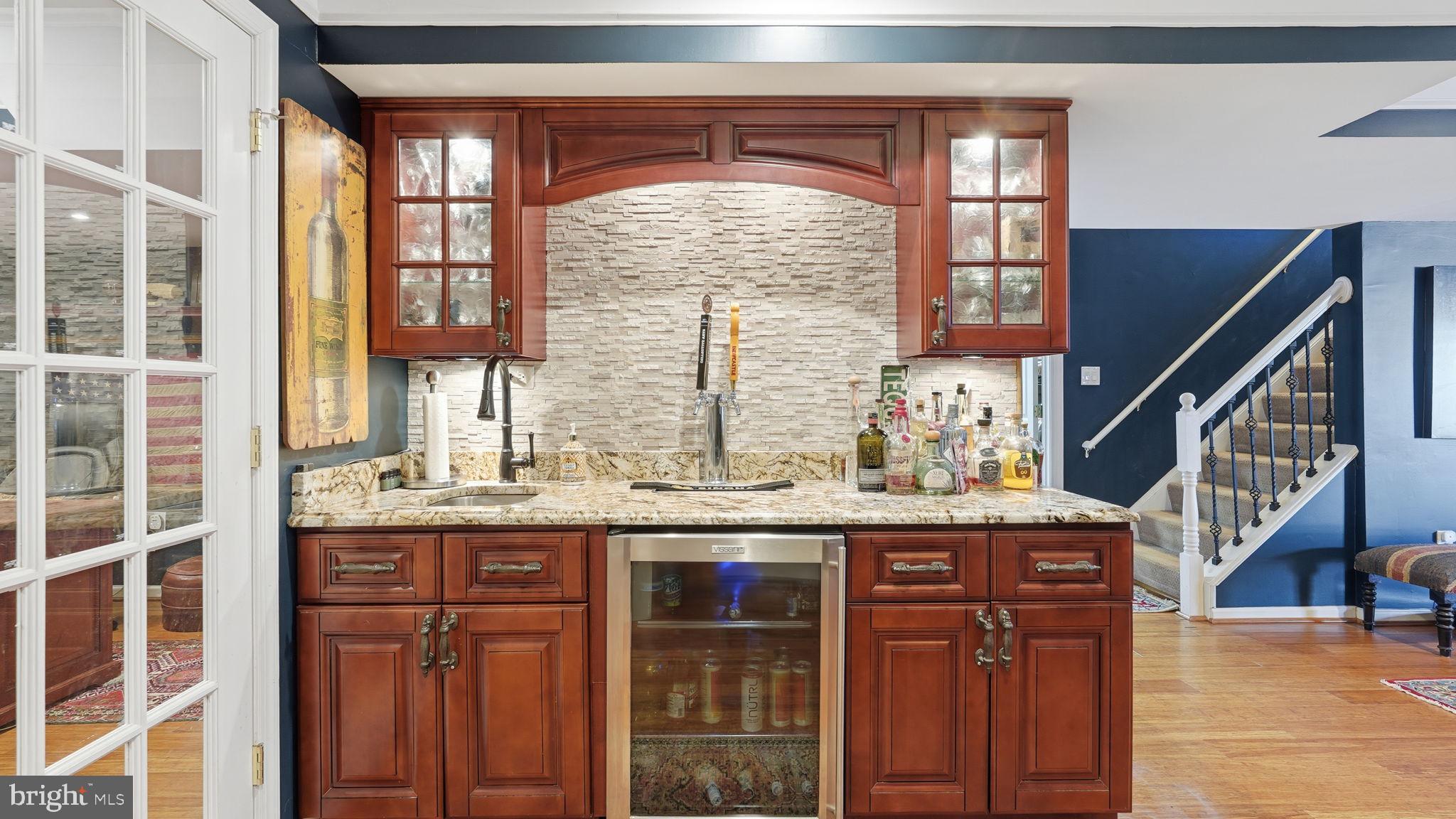 SEVEN LAKES - Residential