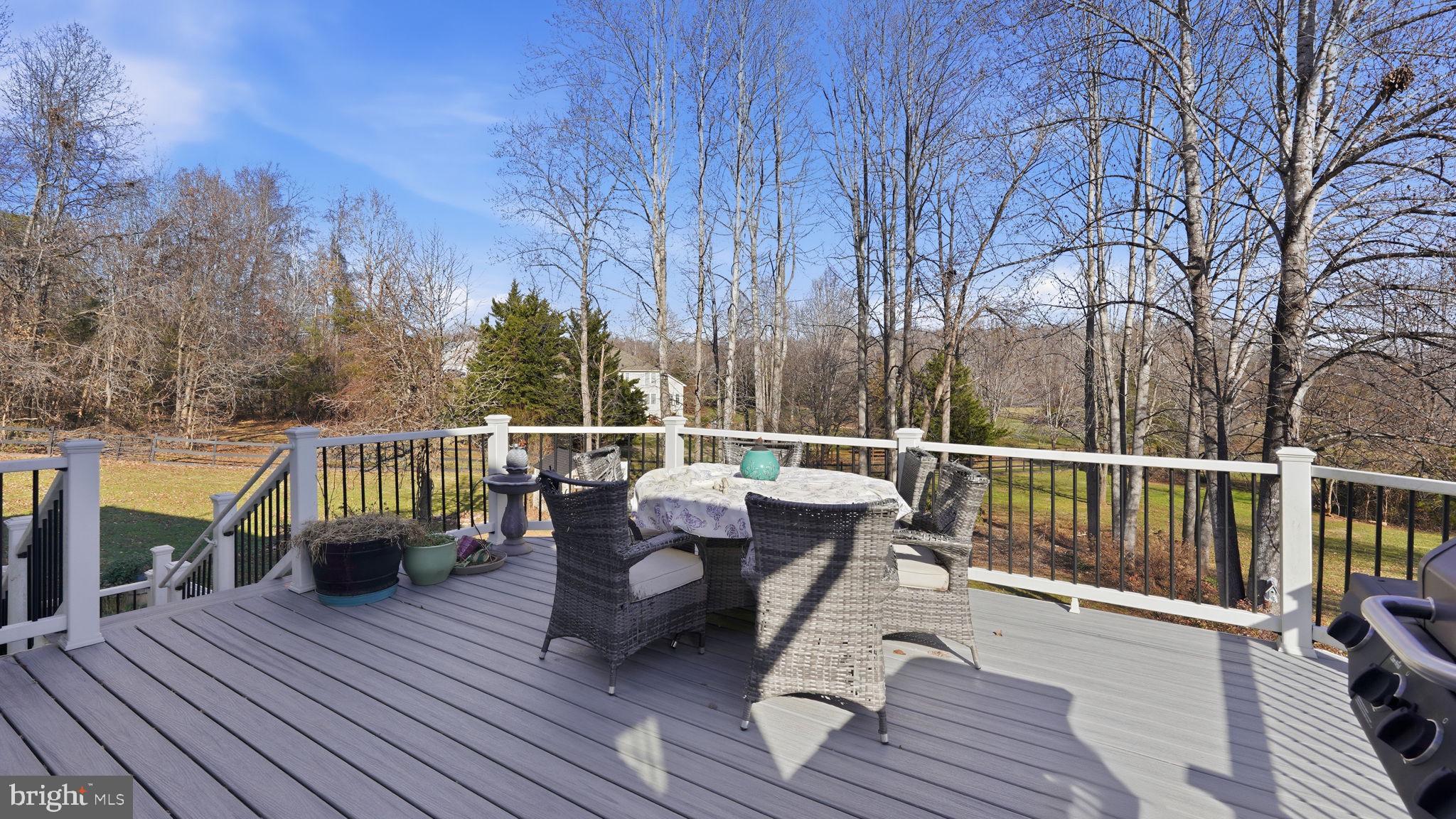 SEVEN LAKES - Residential