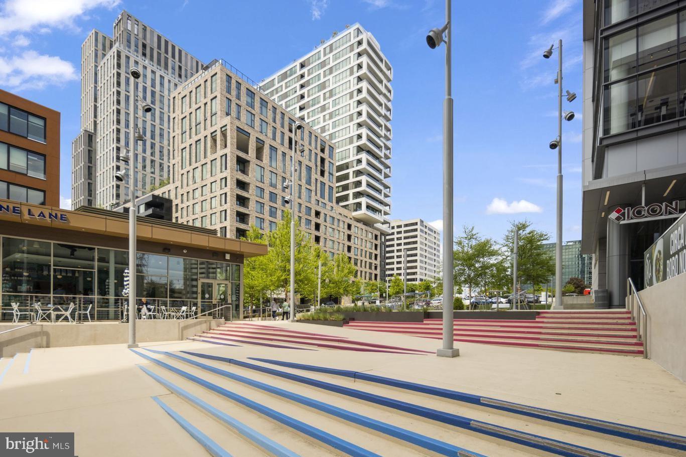 THE BORO TYSONS - Residential