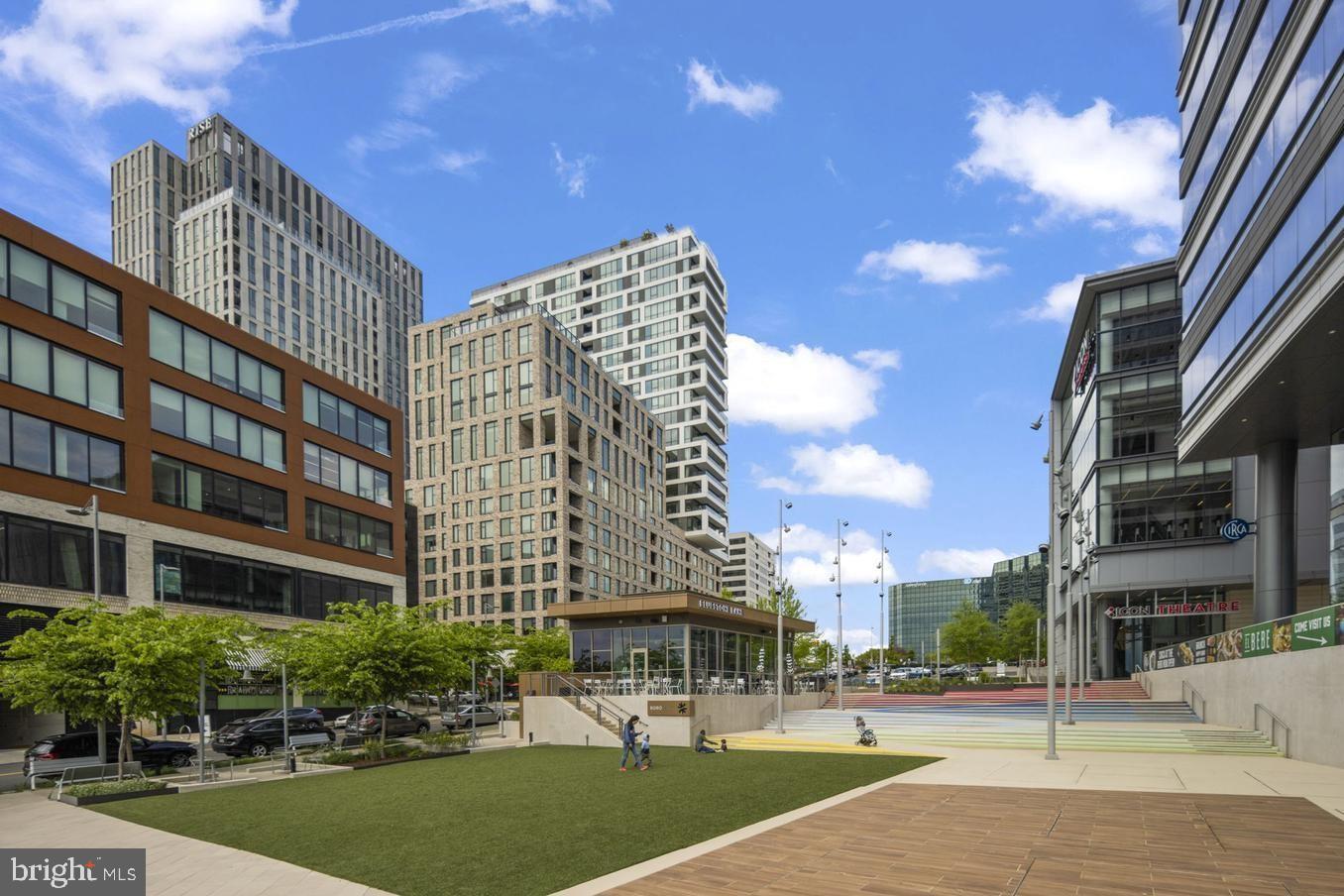 THE BORO TYSONS - Residential