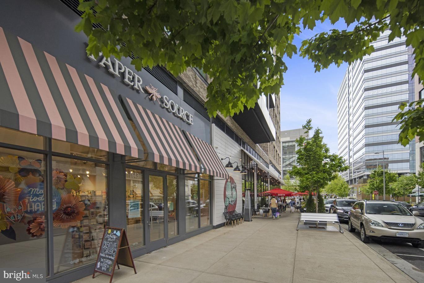 THE BORO TYSONS - Residential