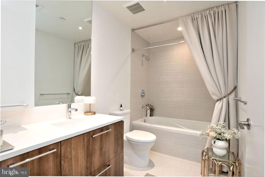 THE BORO TYSONS - Residential