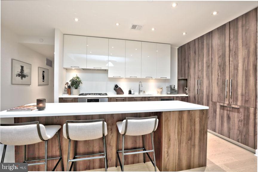 THE BORO TYSONS - Residential