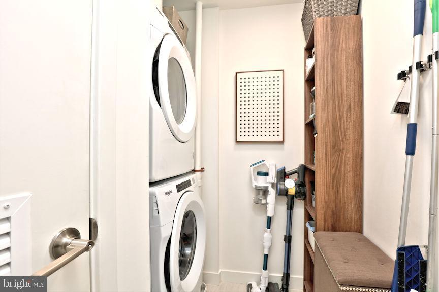 THE BORO TYSONS - Residential