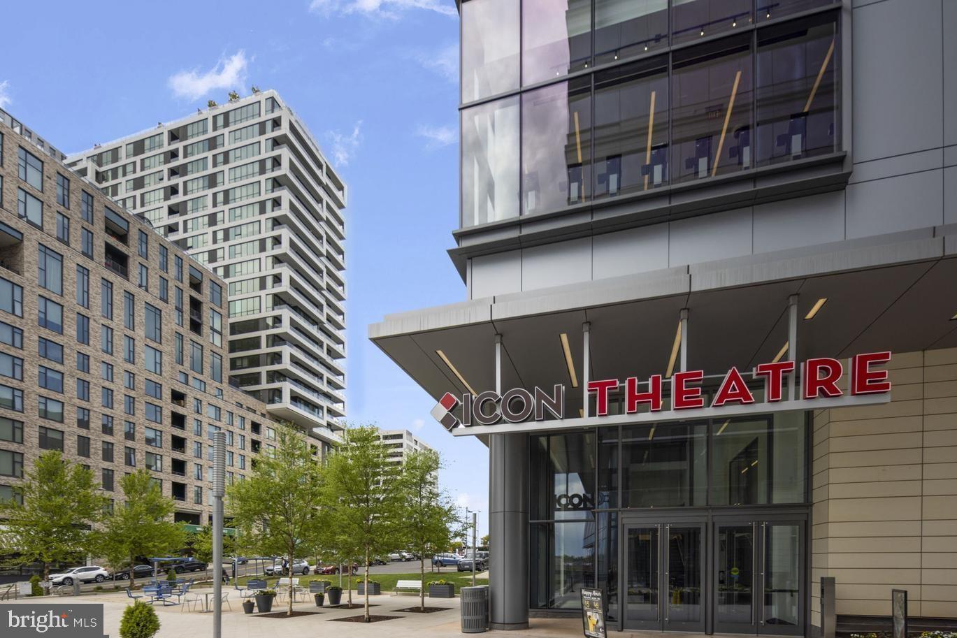 THE BORO TYSONS - Residential