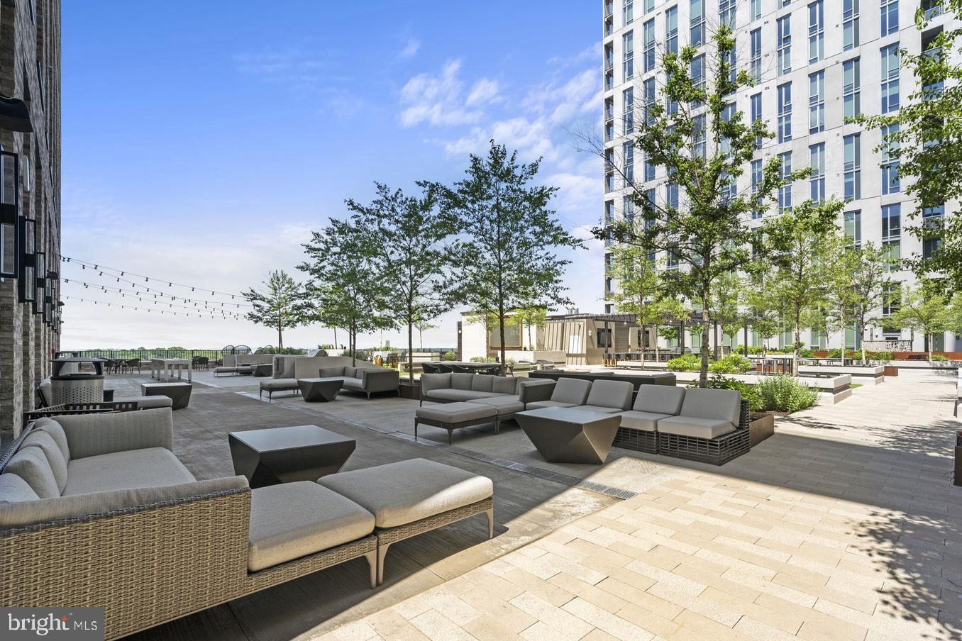 THE BORO TYSONS - Residential