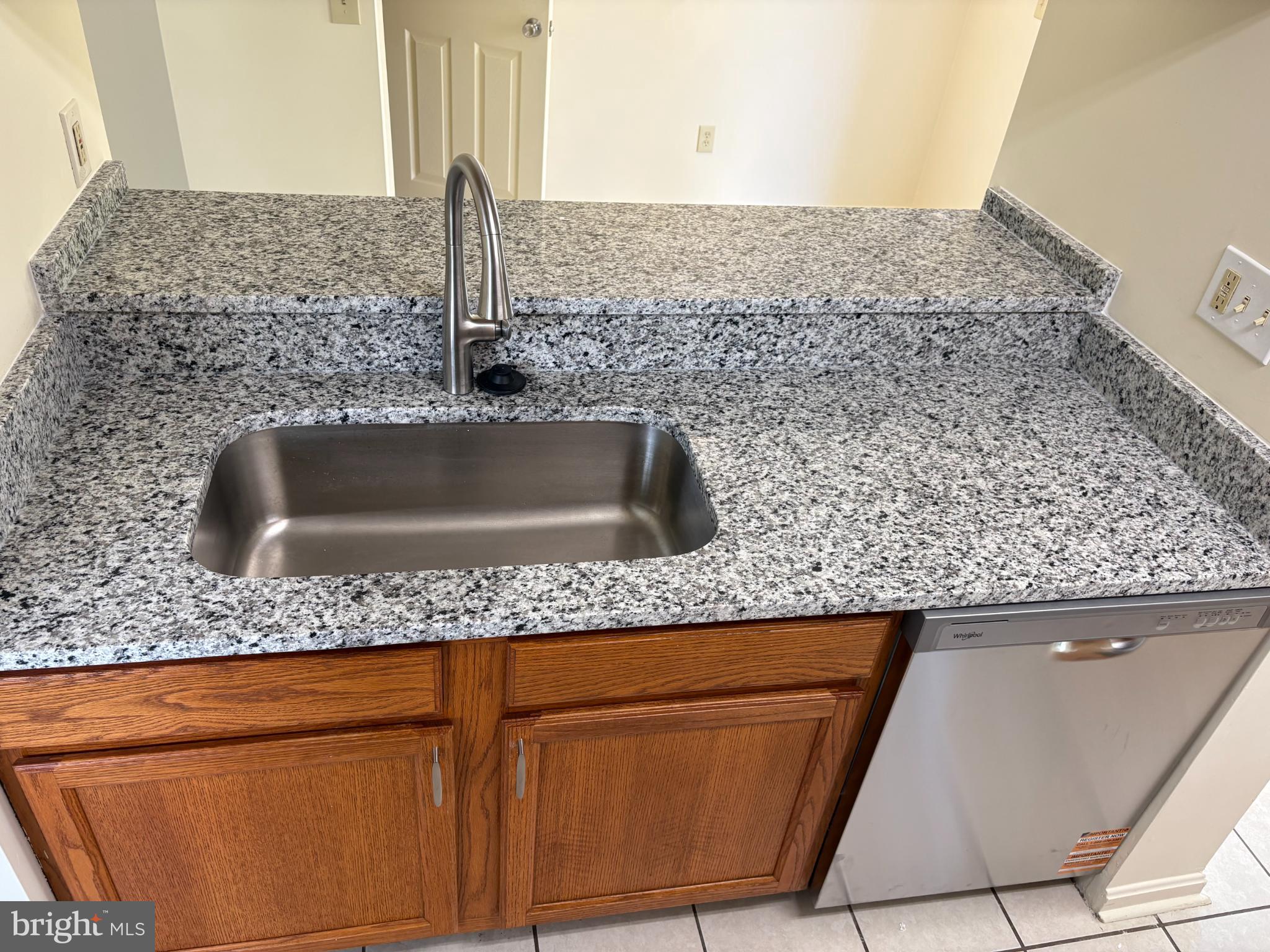 RIVERSIDE - Residential