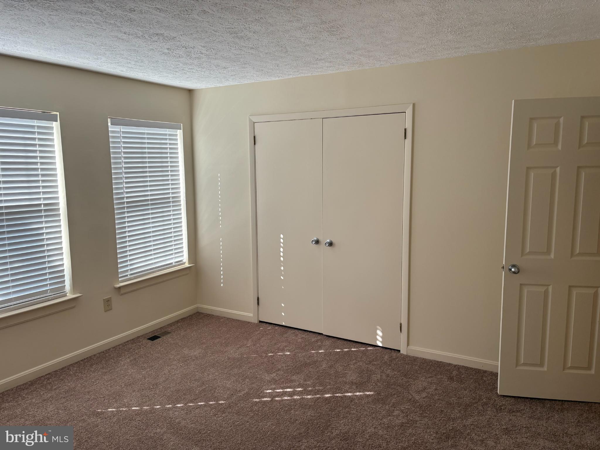 RIVERSIDE - Residential