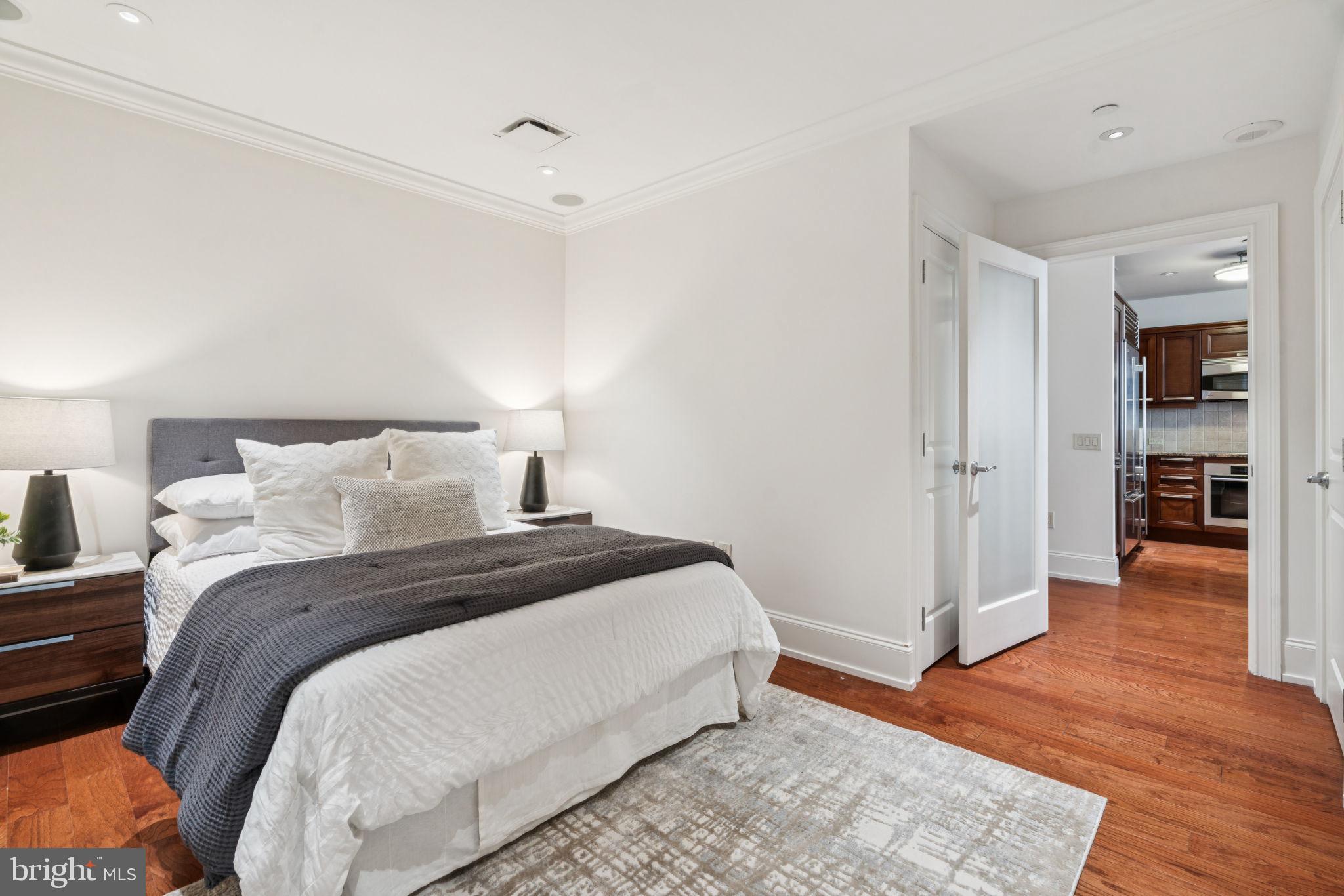 CENTER CITY - Residential