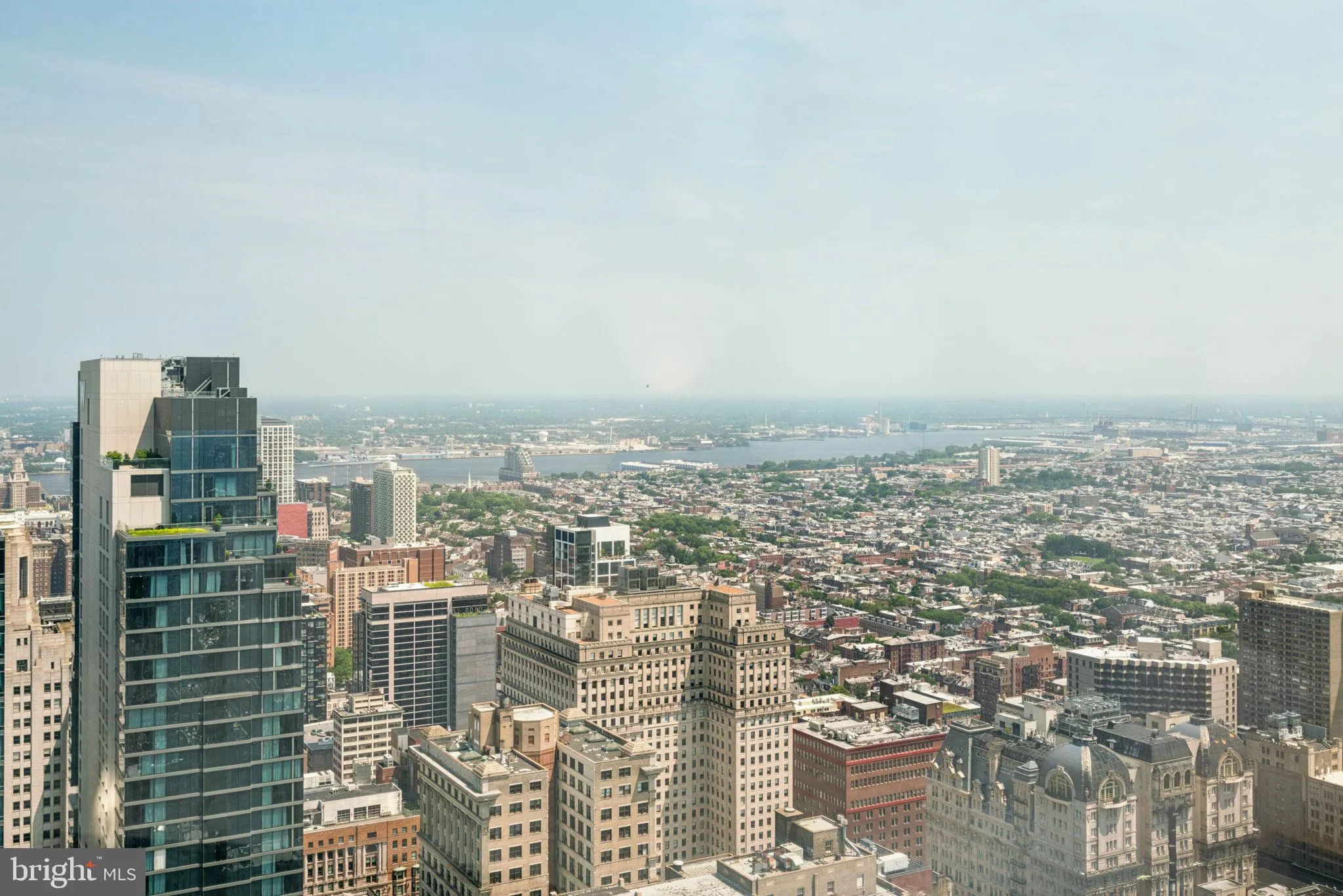 Philadelphia, Pennsylvania 19102, United States, 2 Bedrooms Bedrooms, ,2 BathroomsBathrooms,Residential,Active,155140