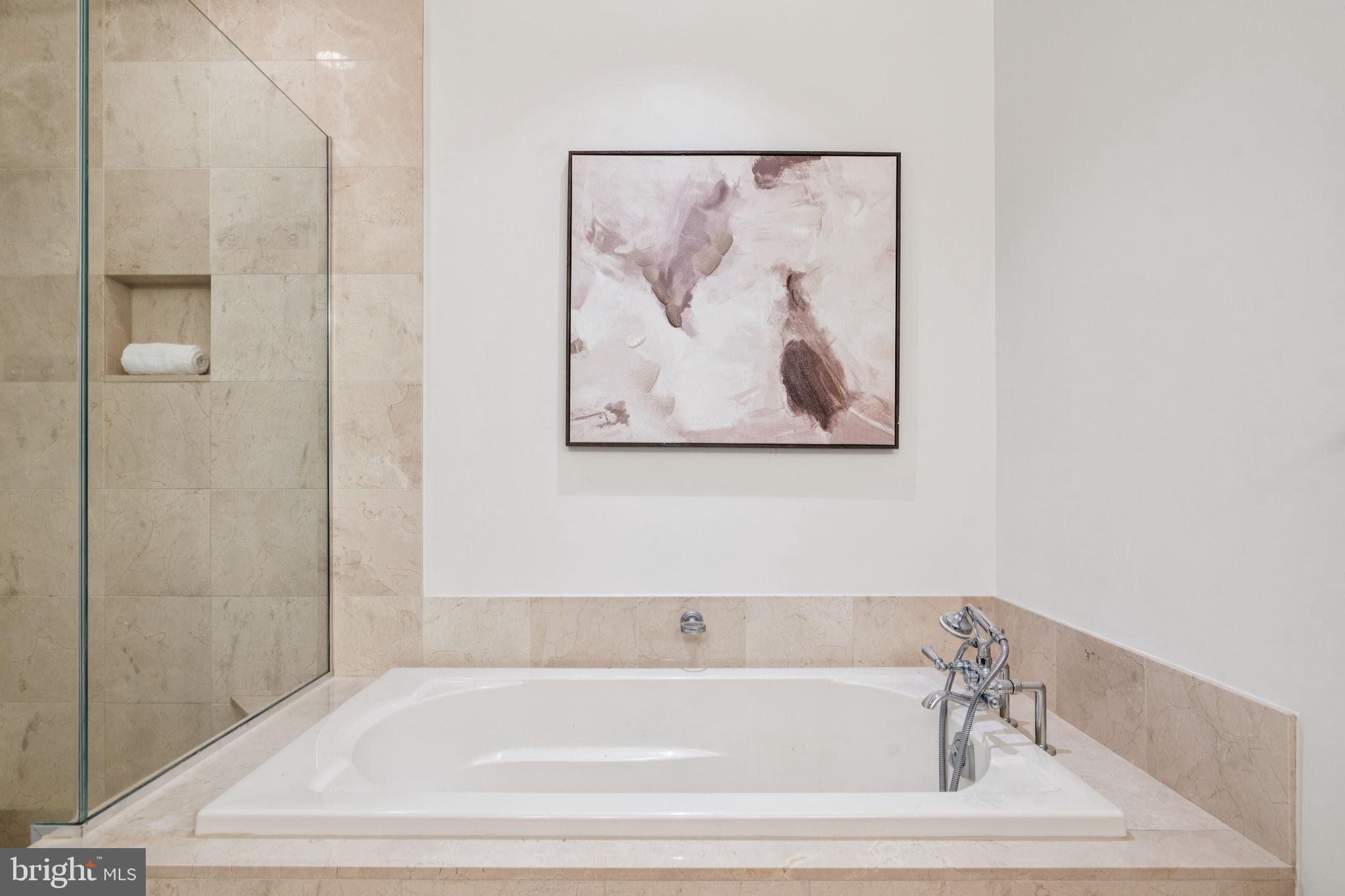 CENTER CITY - Residential