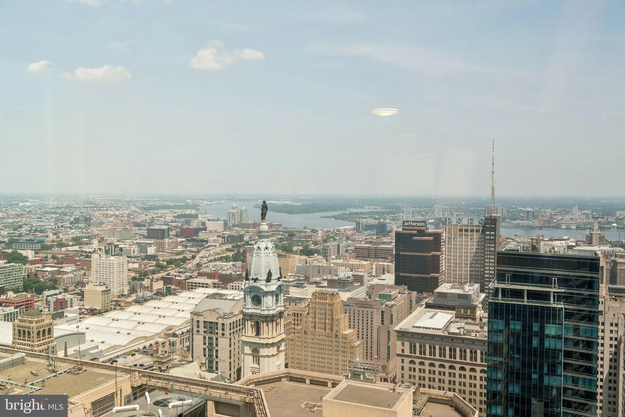 Philadelphia, Pennsylvania 19102, United States, 2 Bedrooms Bedrooms, ,2 BathroomsBathrooms,Residential,Active,155140