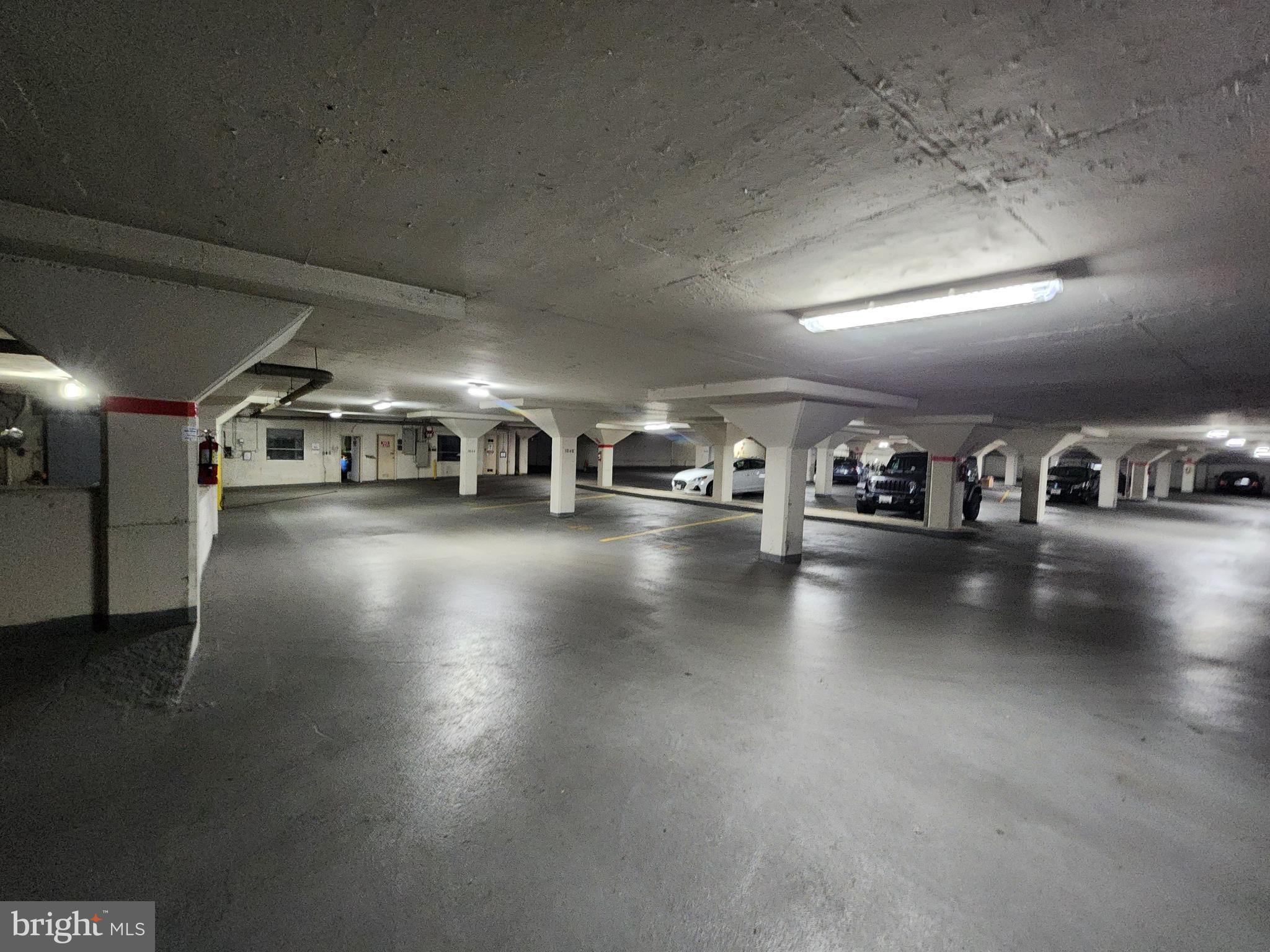 3601 GREENWAY P 1030