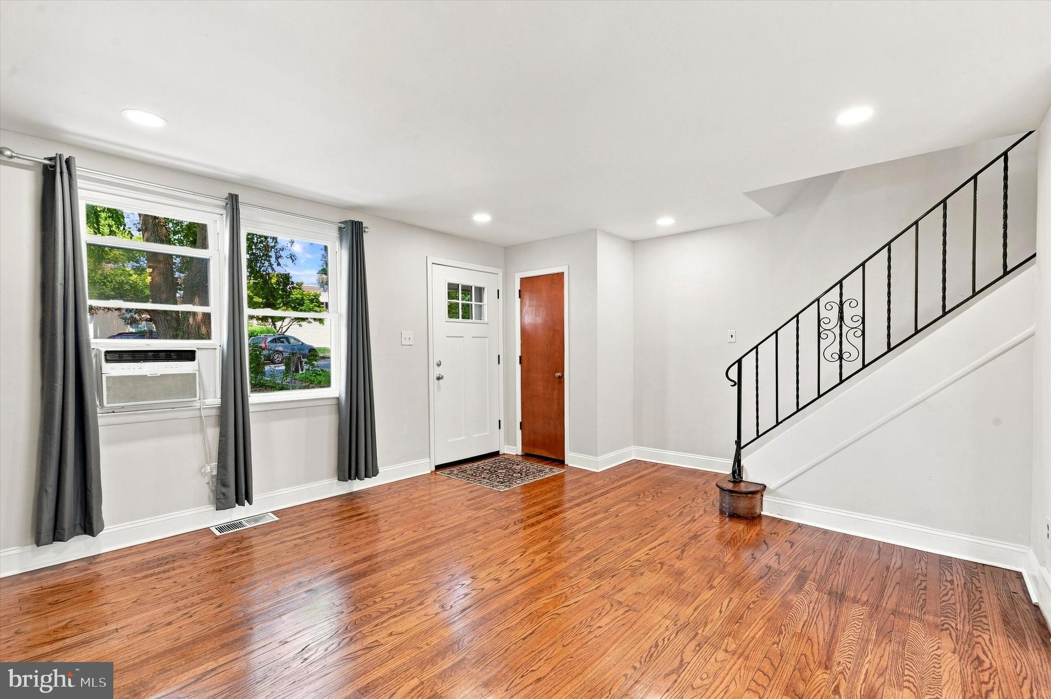 327 GREENWOOD ROAD
