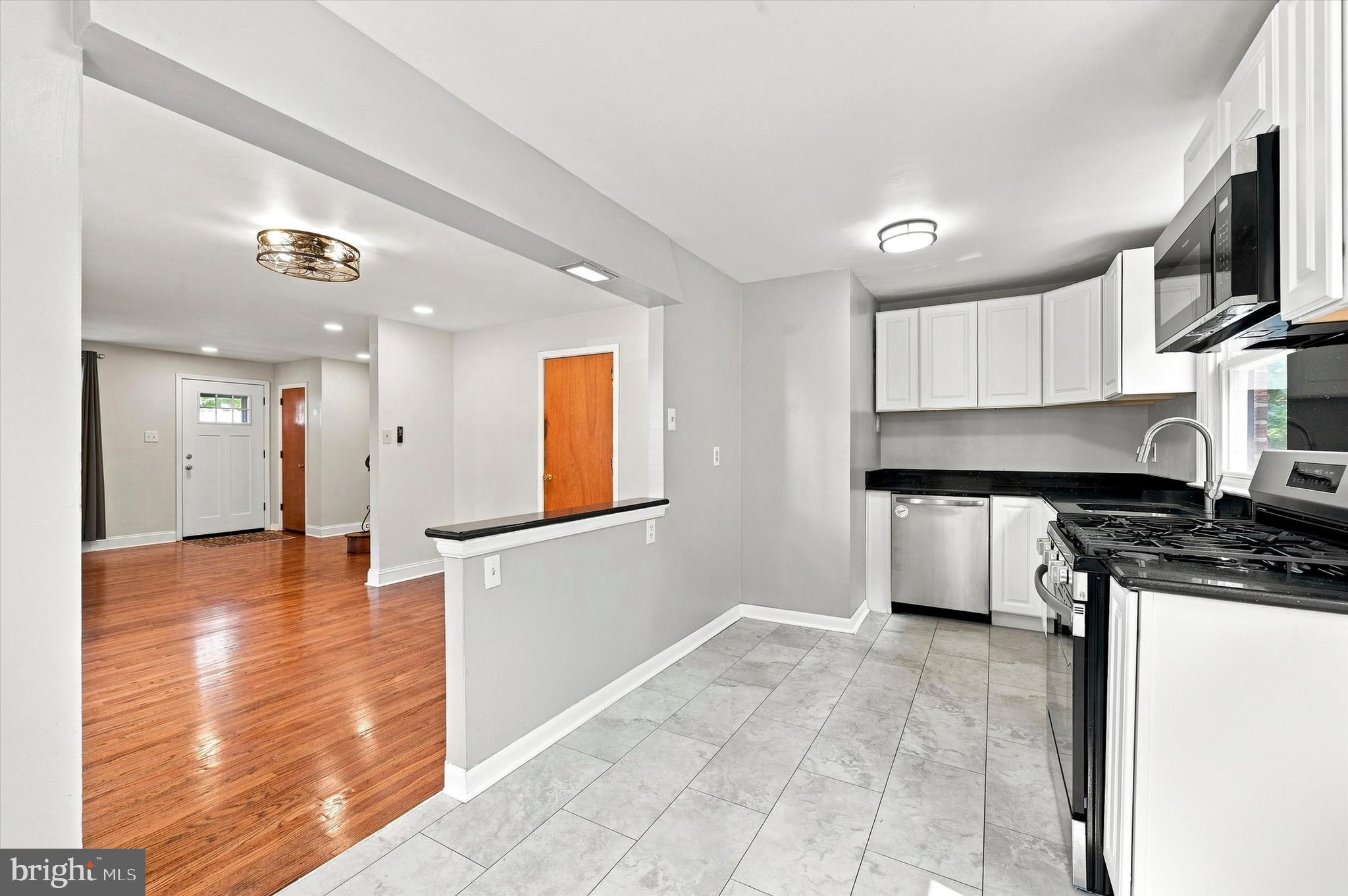 327 GREENWOOD ROAD