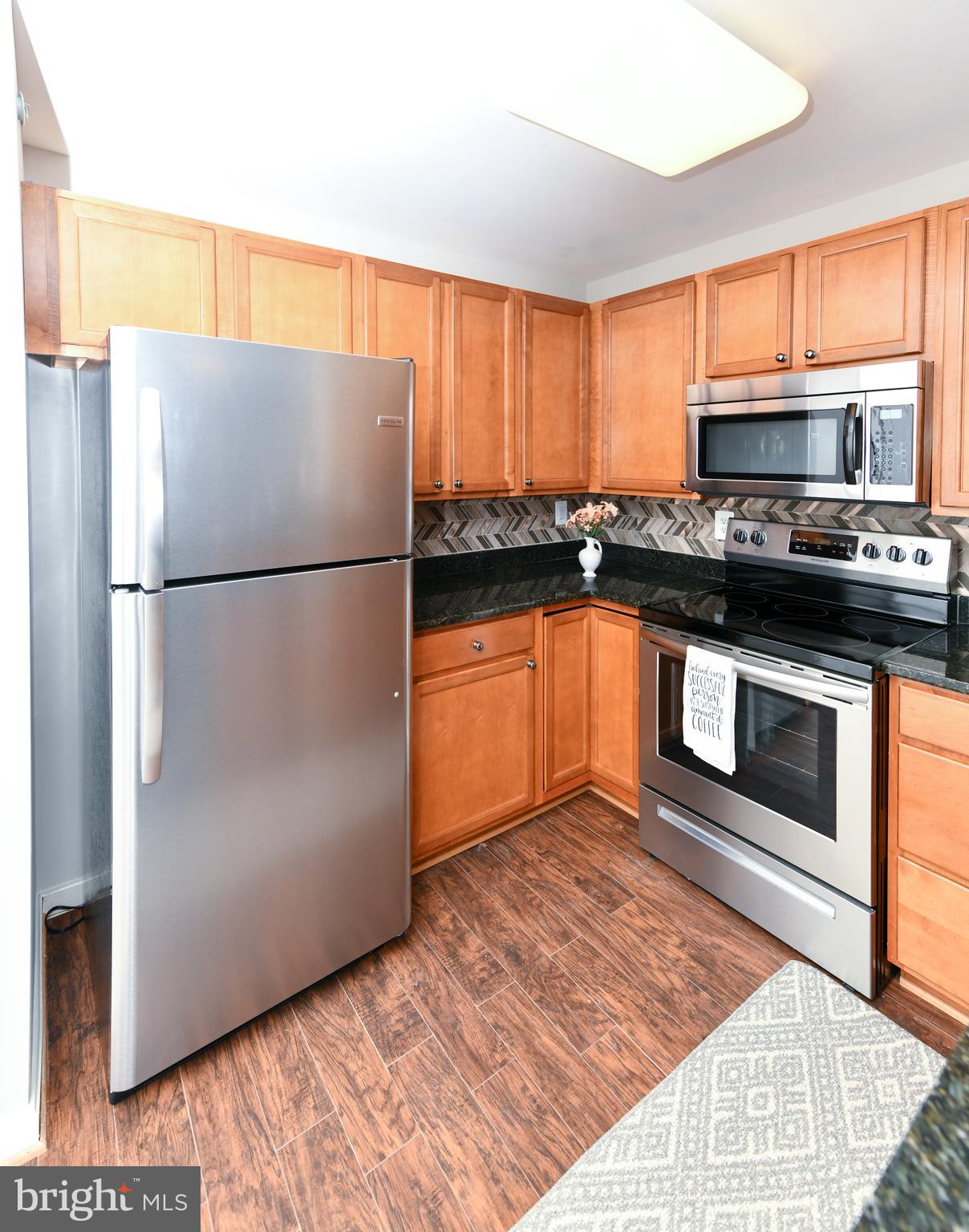 CHESTNUT OAKS CONDOMINIUM - Residential