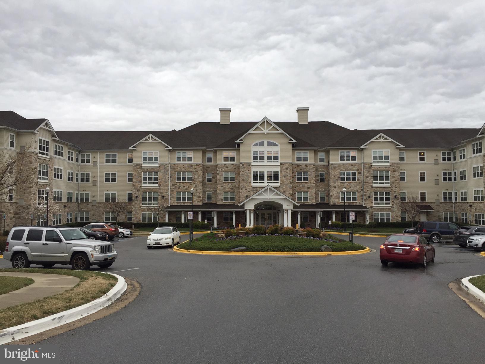 CHESTNUT OAKS CONDOMINIUM - Residential