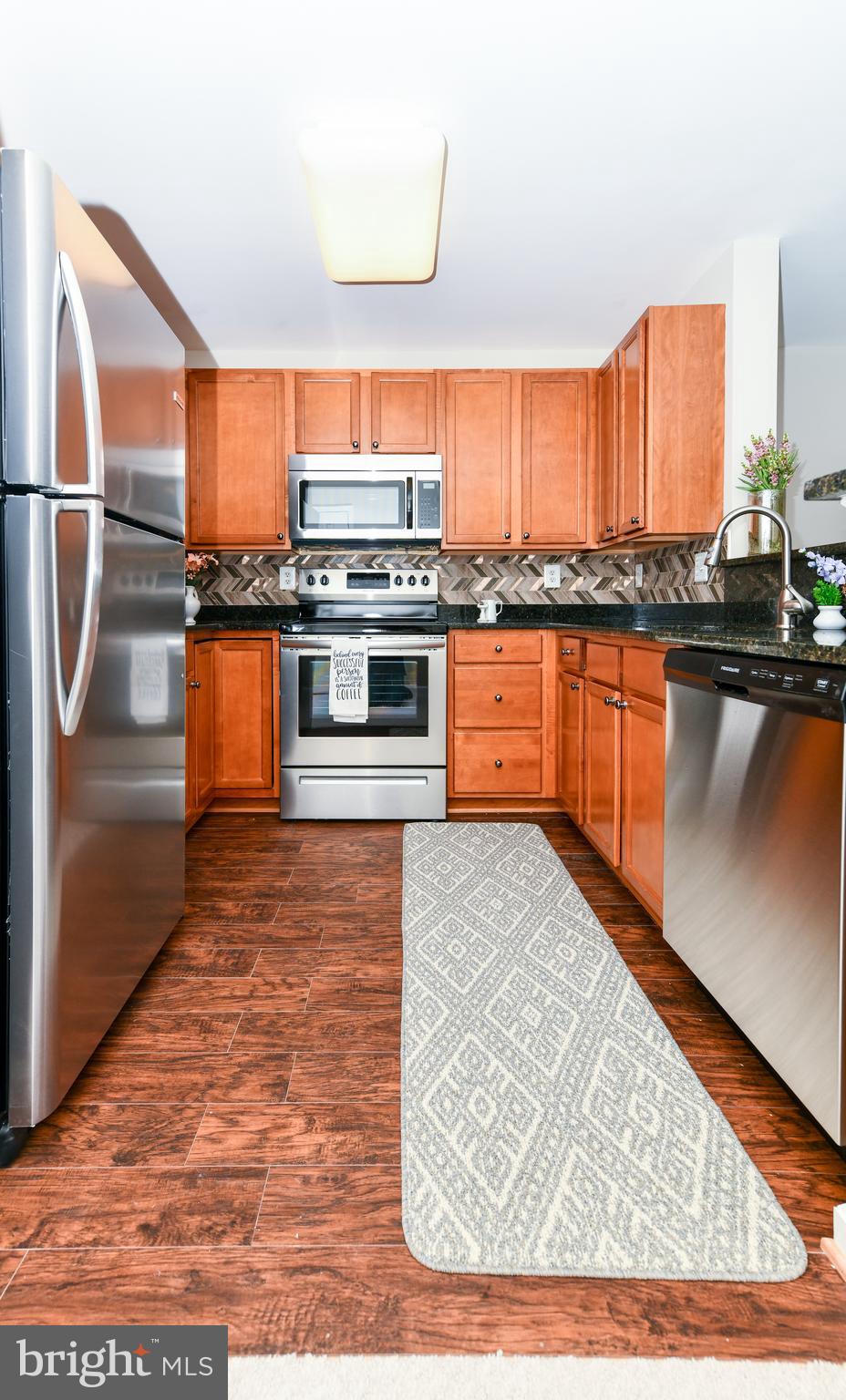 CHESTNUT OAKS CONDOMINIUM - Residential