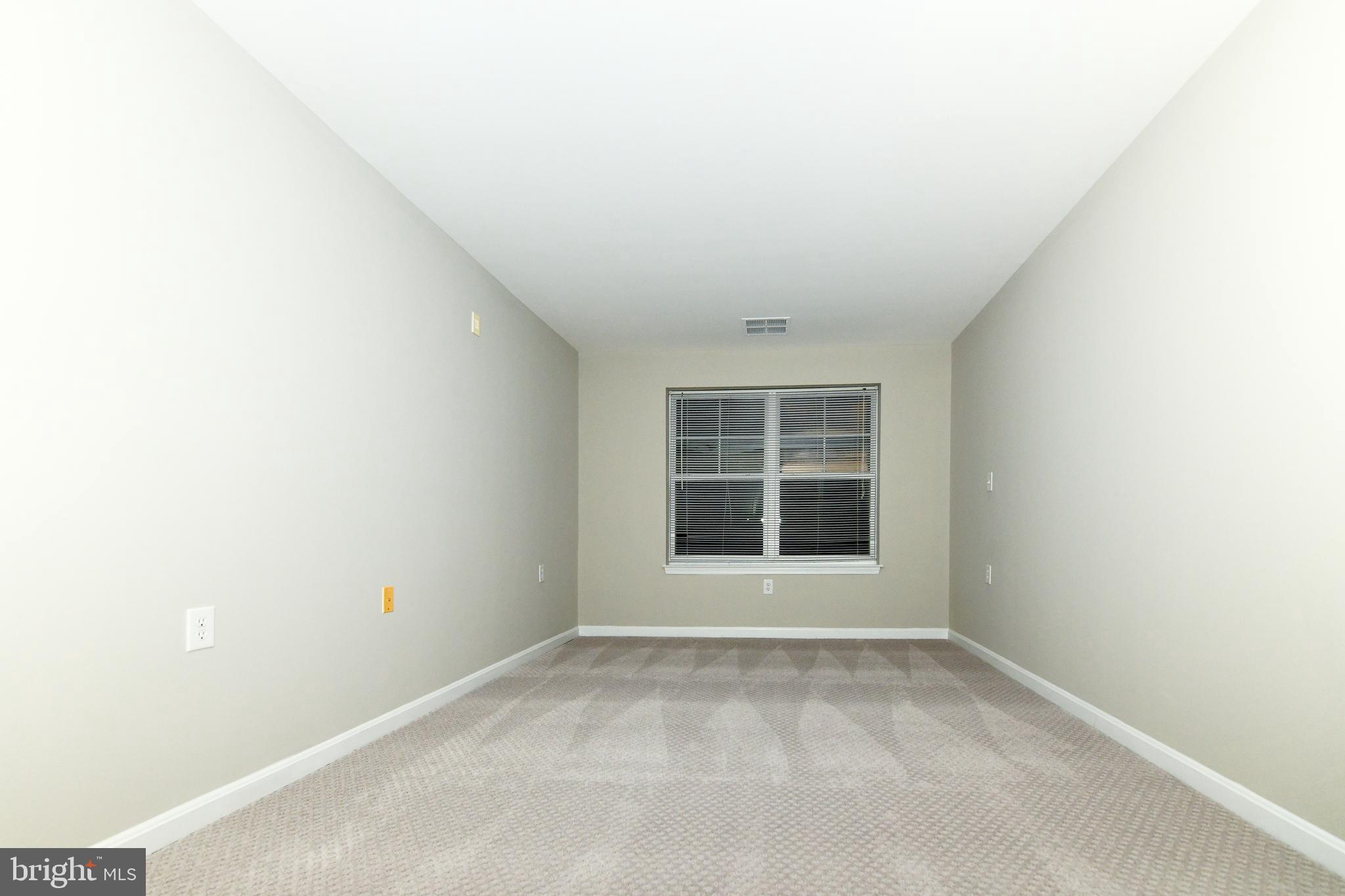 CHESTNUT OAKS CONDOMINIUM - Residential