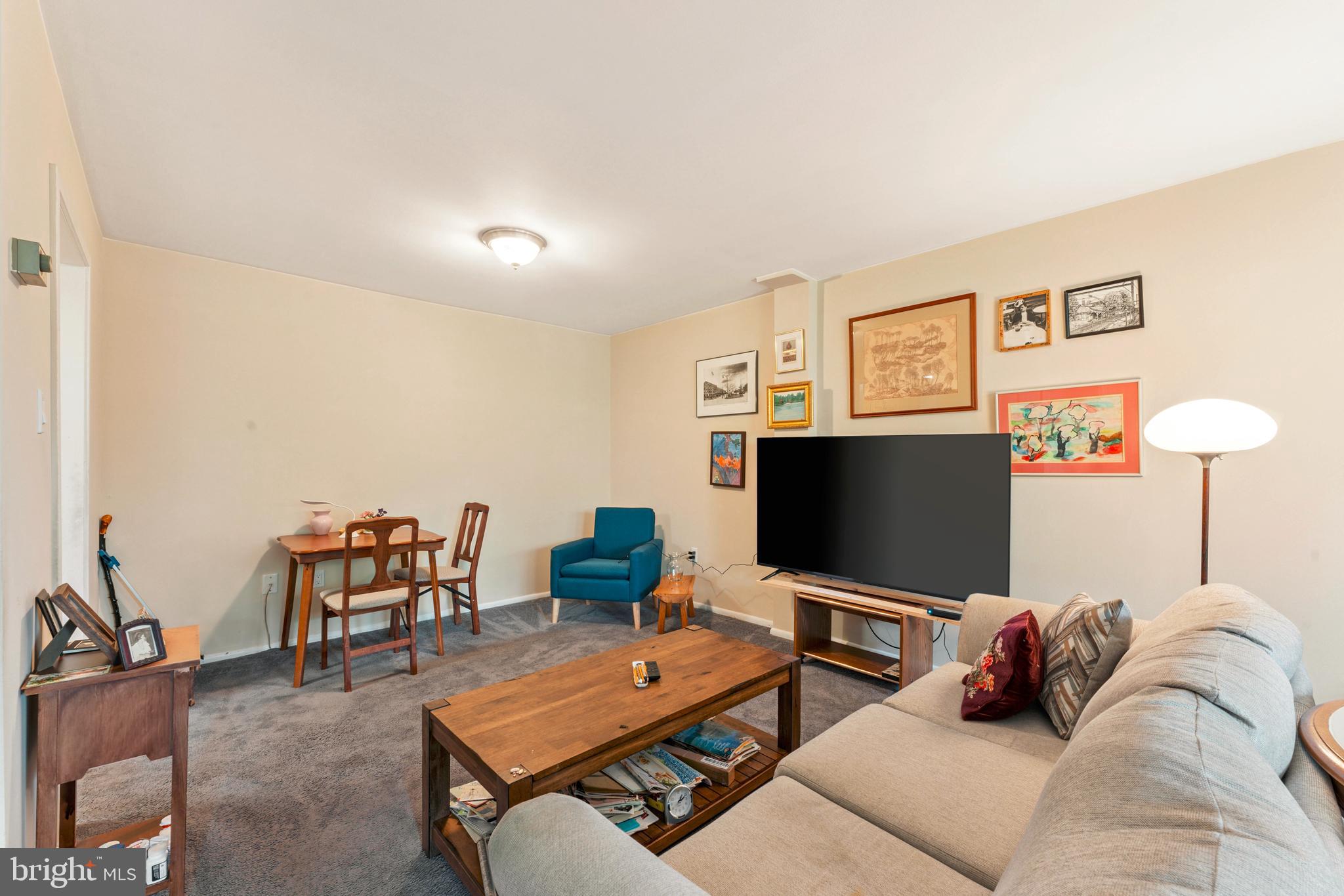 309 FLORENCE AVENUE 119-N