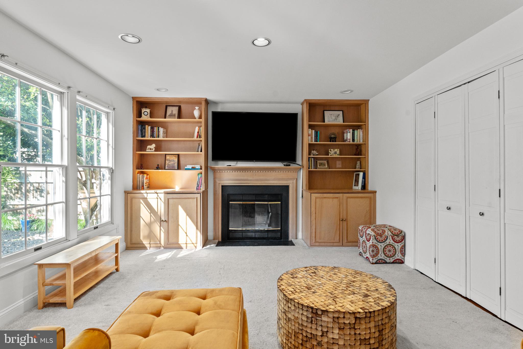 MOUNT WASHINGTON - Residential