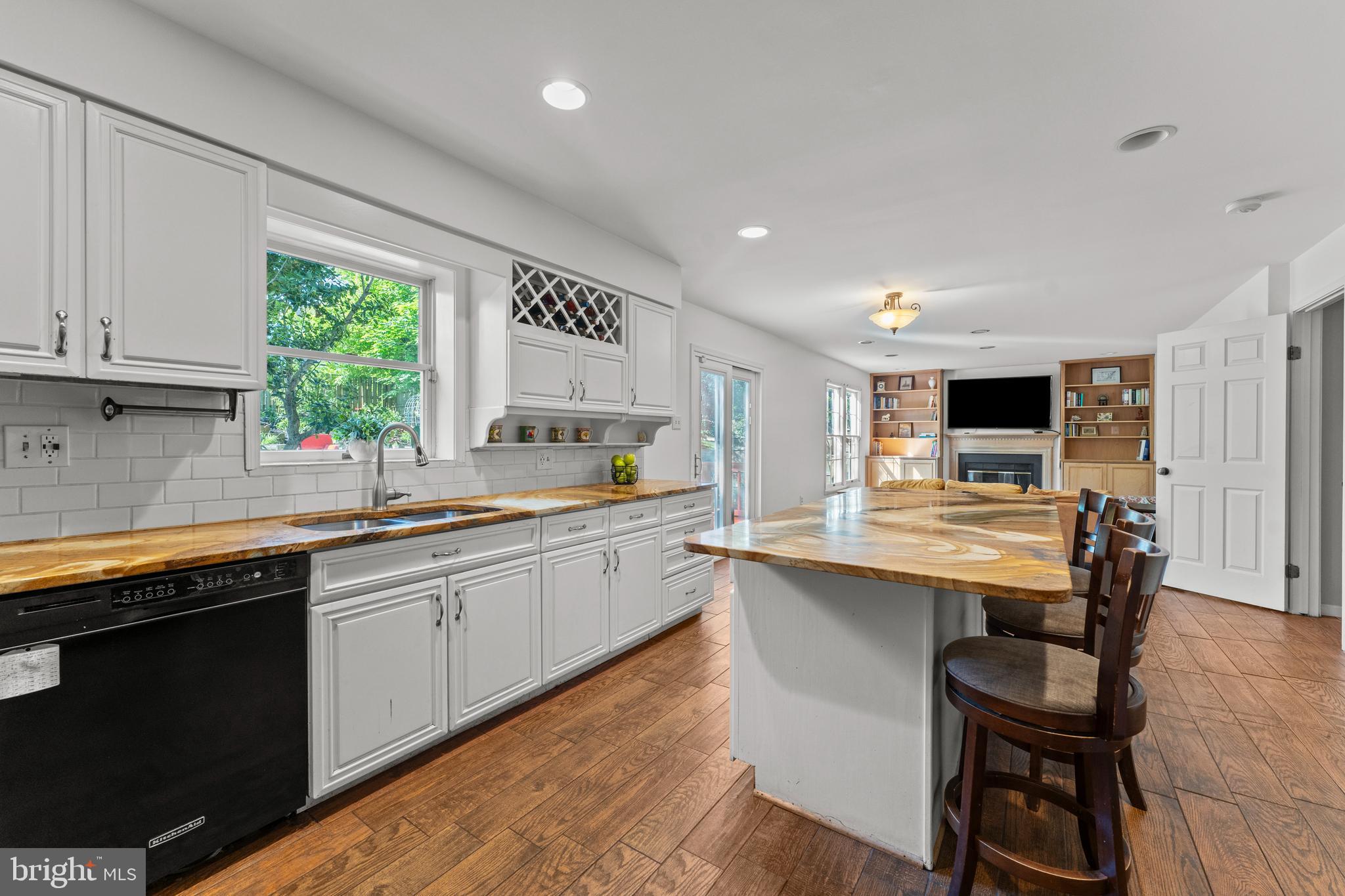 MOUNT WASHINGTON - Residential
