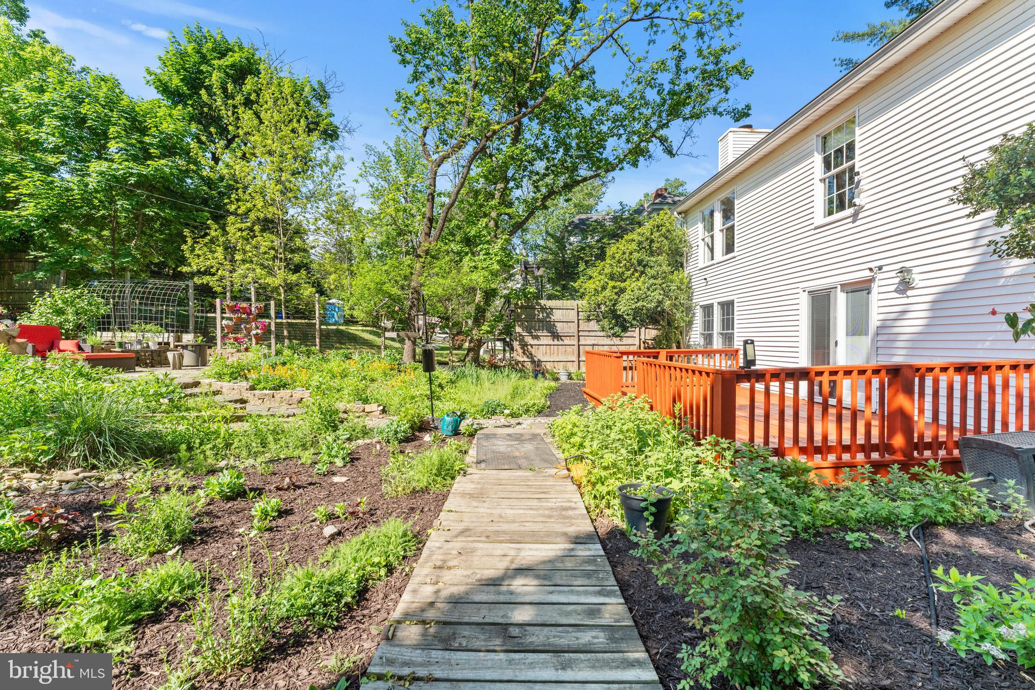 MOUNT WASHINGTON - Residential