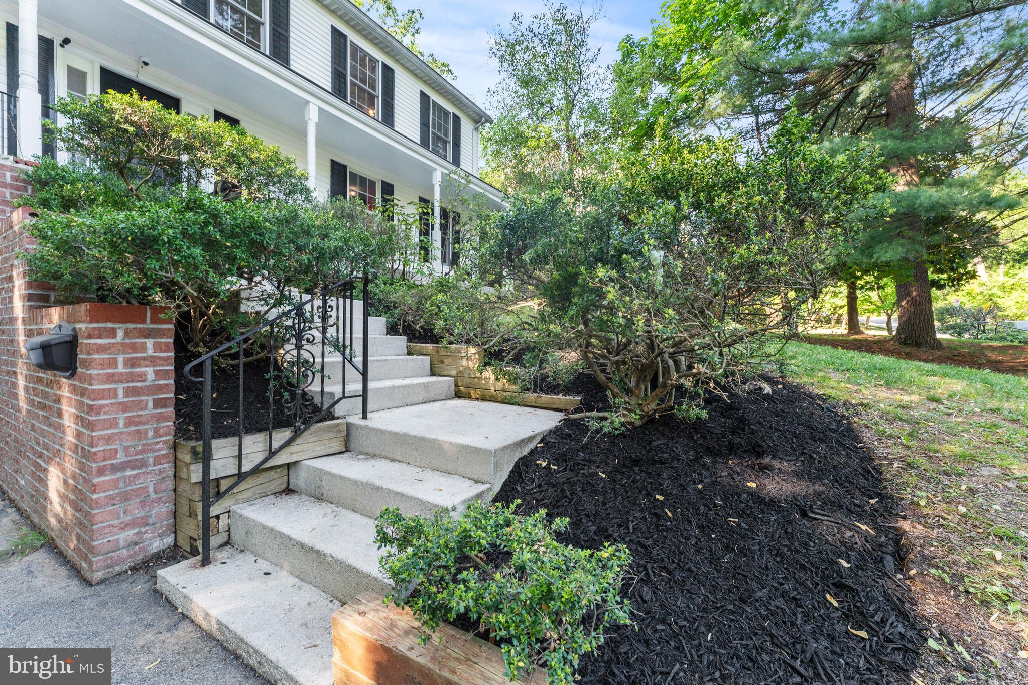 MOUNT WASHINGTON - Residential