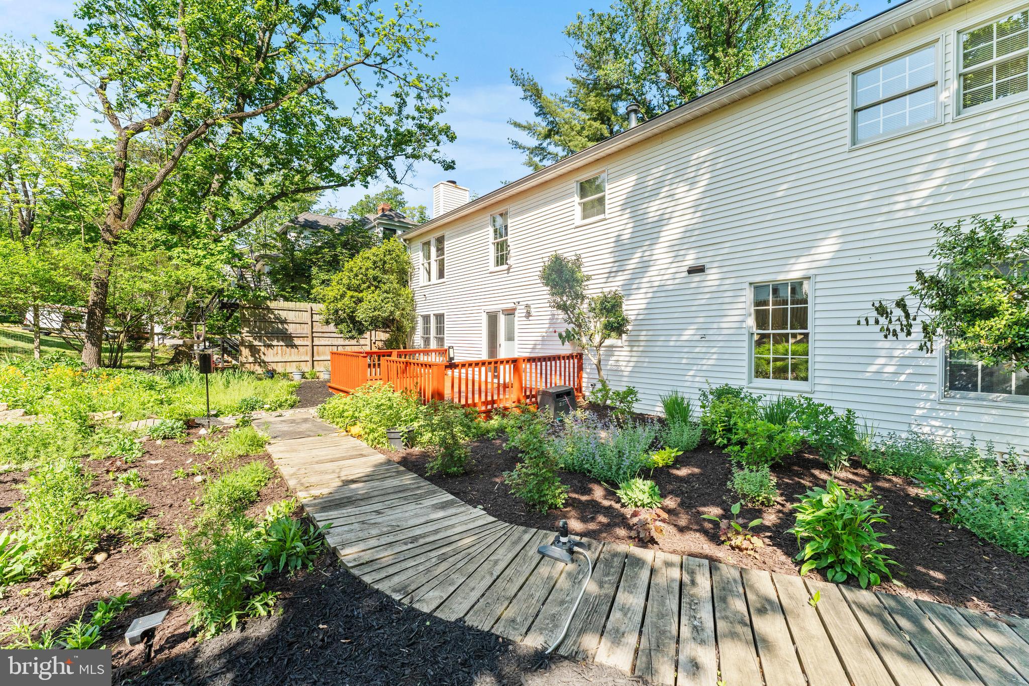 MOUNT WASHINGTON - Residential