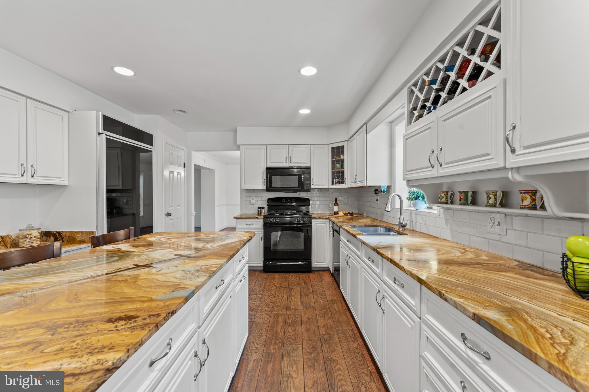 MOUNT WASHINGTON - Residential