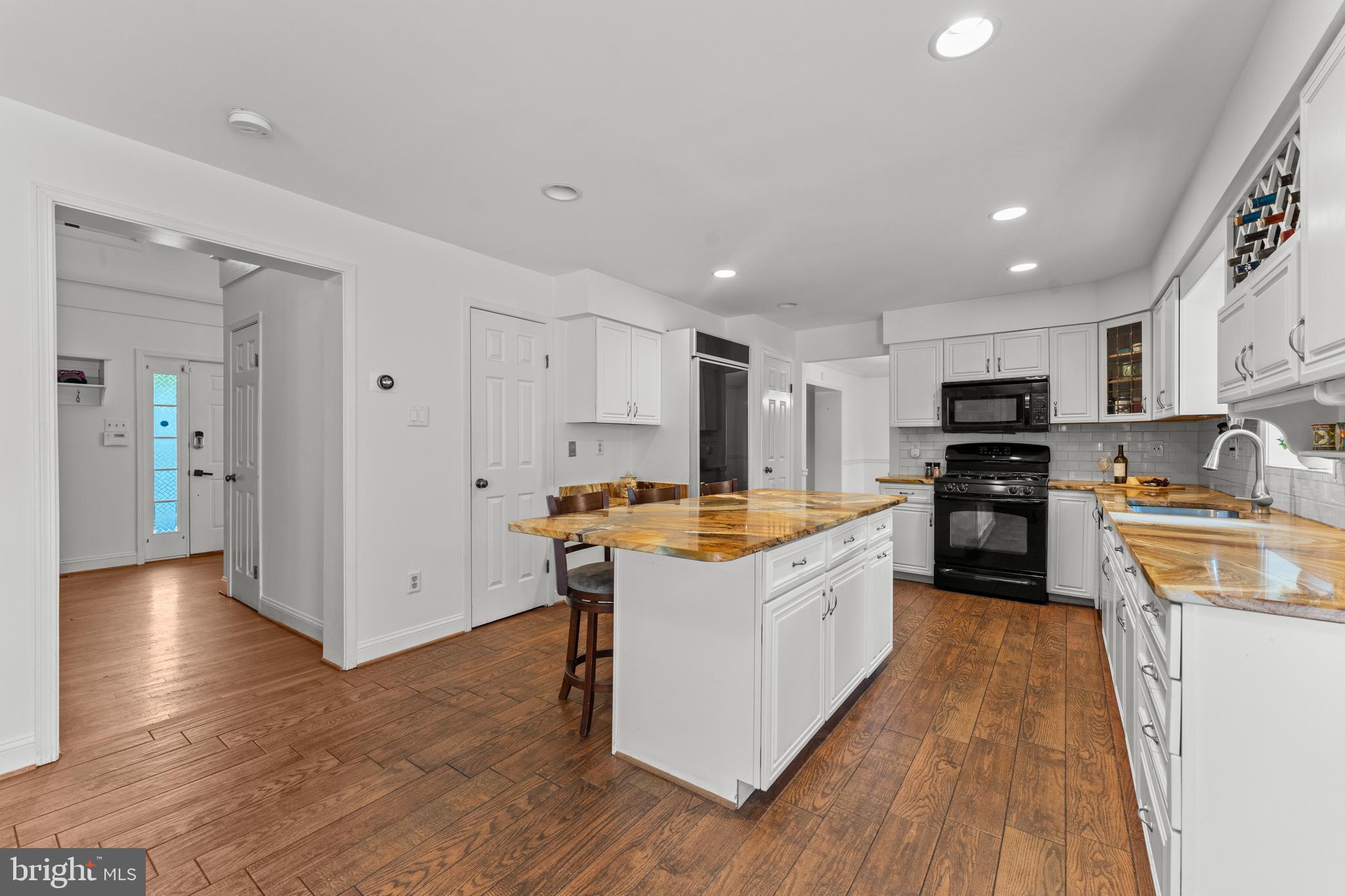 MOUNT WASHINGTON - Residential