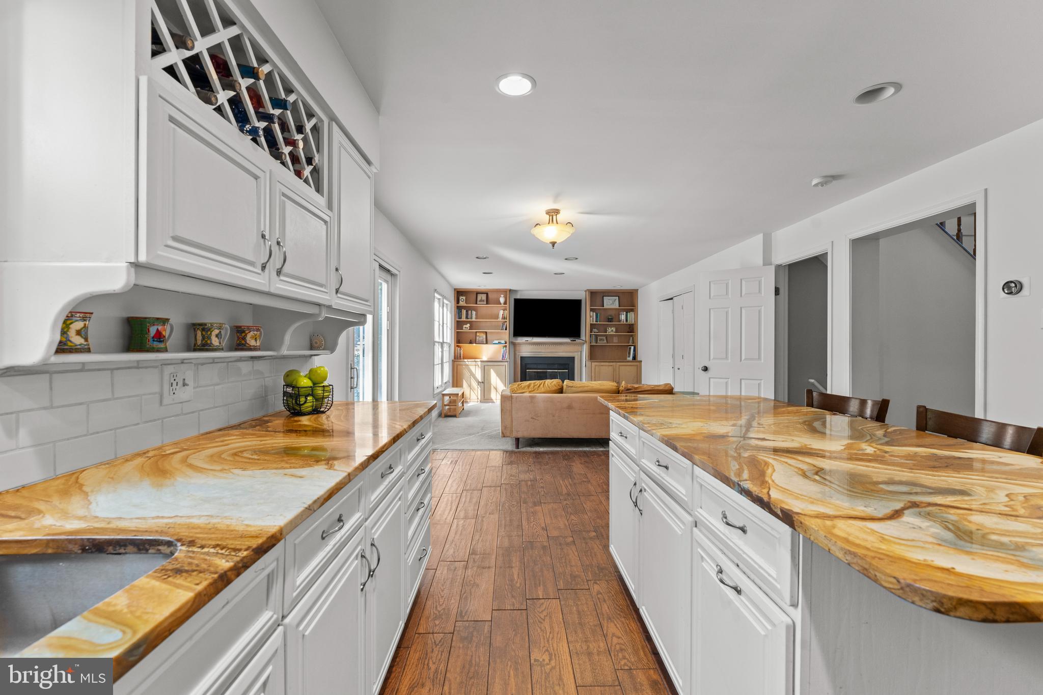 MOUNT WASHINGTON - Residential