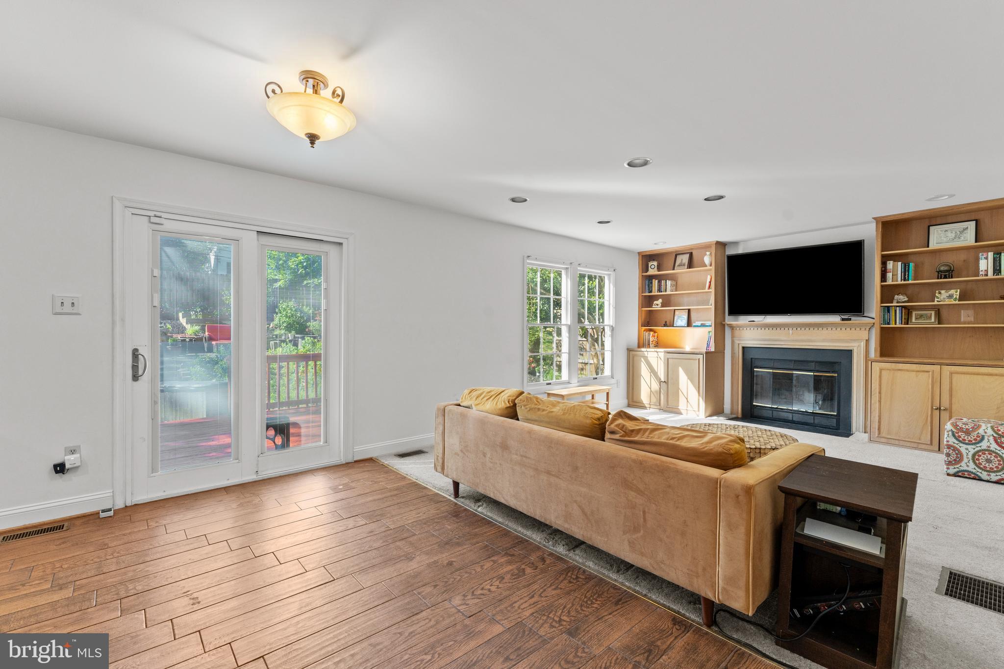 MOUNT WASHINGTON - Residential