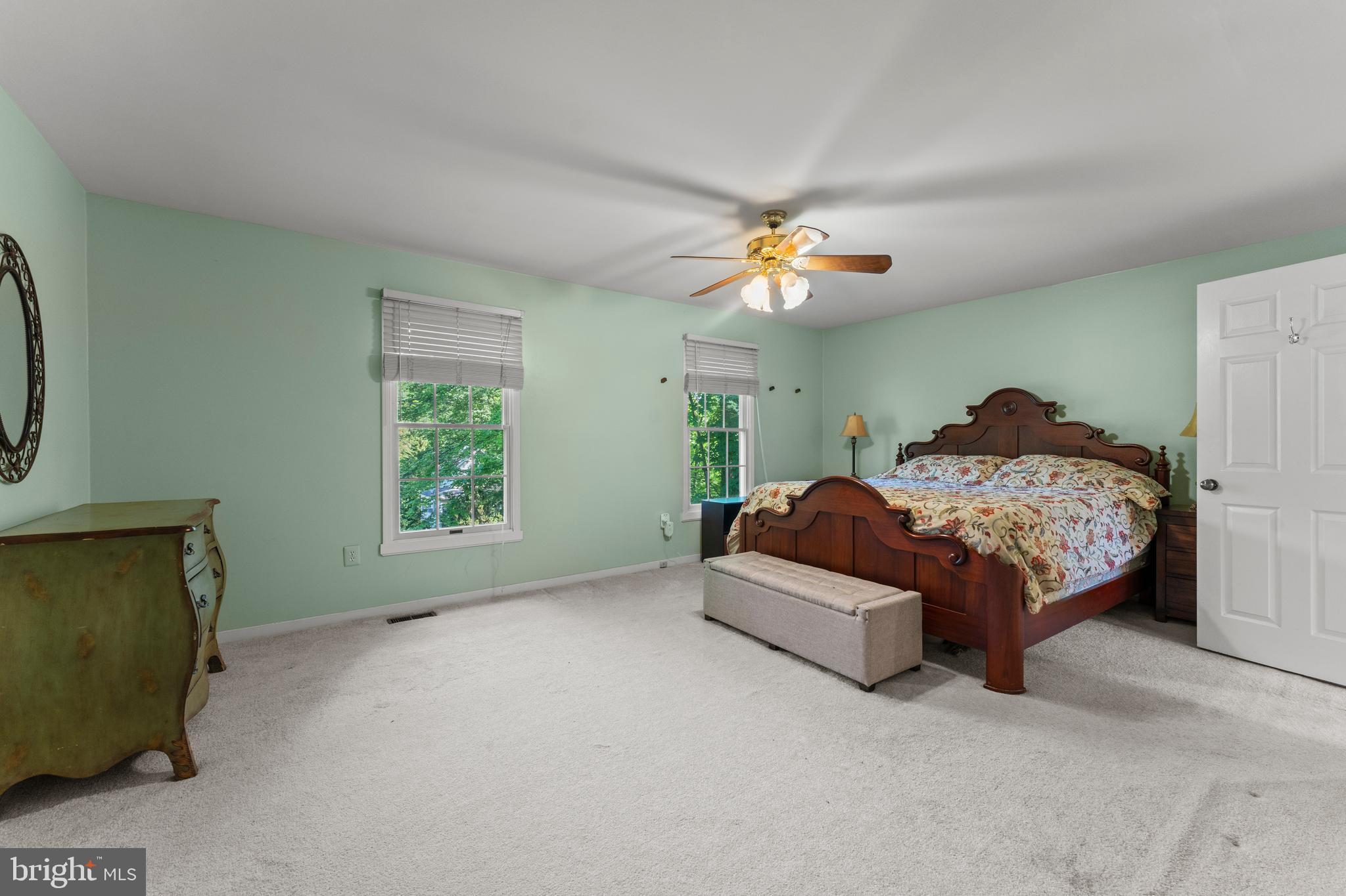 MOUNT WASHINGTON - Residential